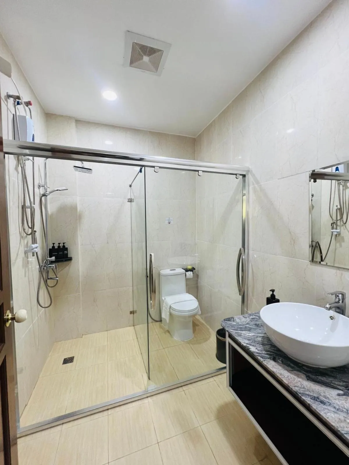 Bathroom in Ocean Star Hotel Coron