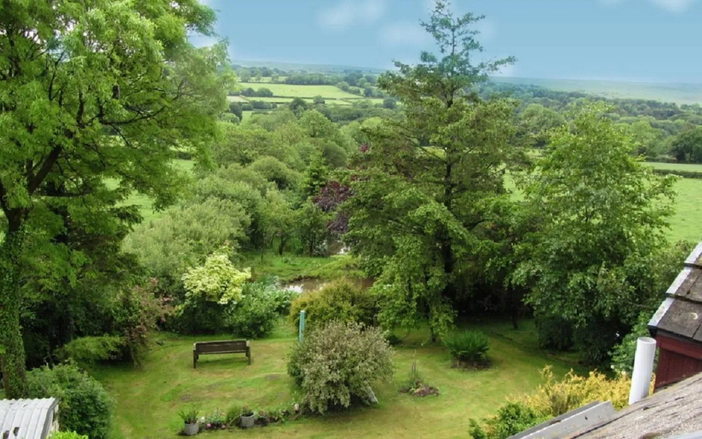 Garden in Heathergate Cottage Dartmoor BnB