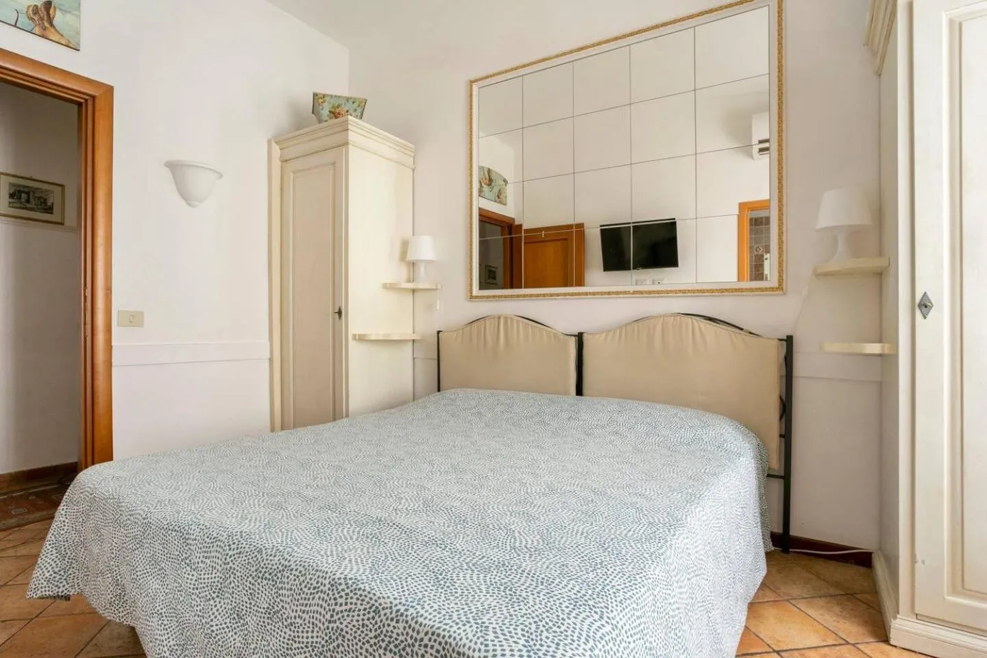 Bed in Scipioni Suites