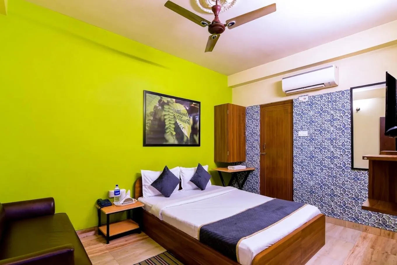 Bed in The Kolkata Hotel