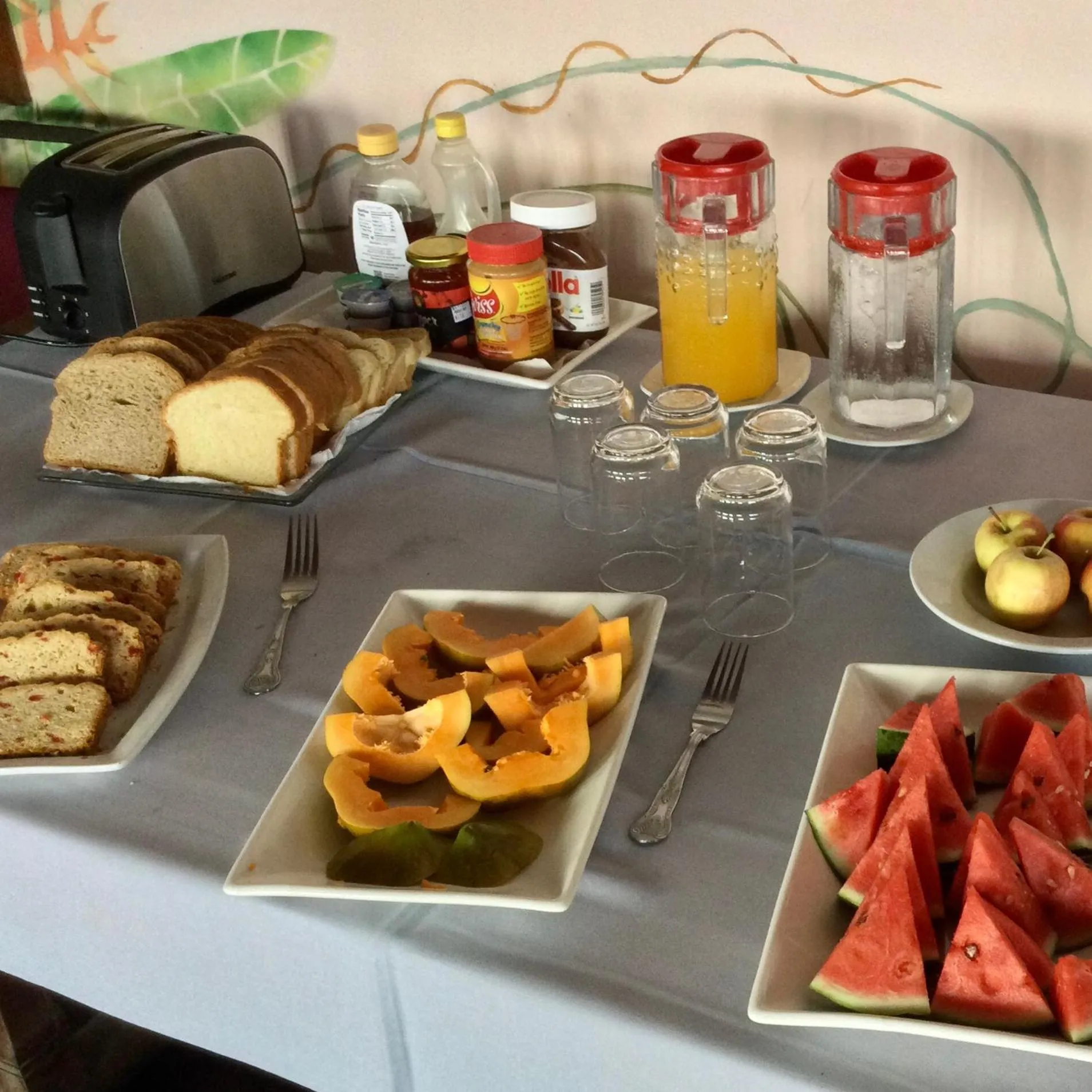 Restaurant/places to eat in Petite Anse Hotel