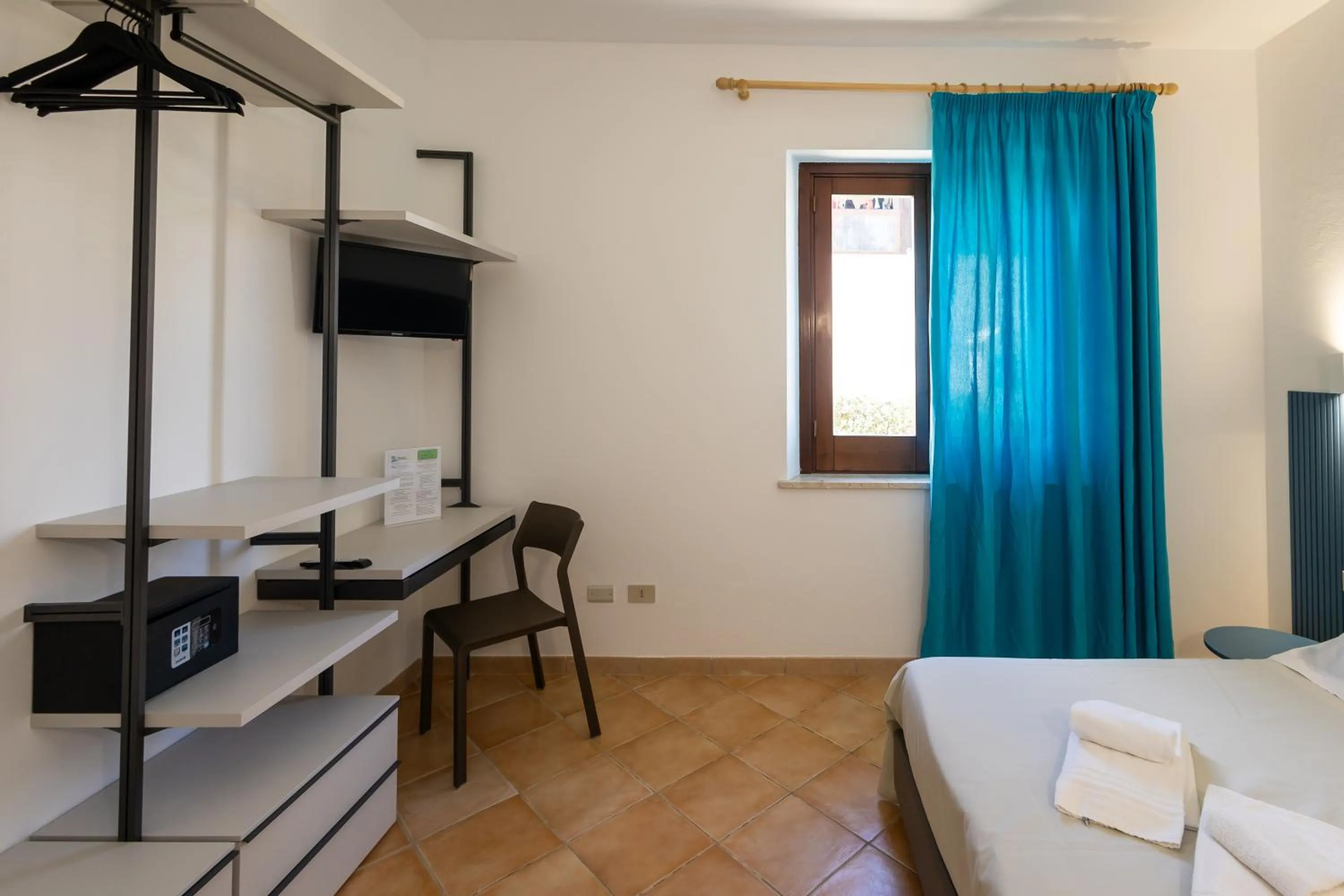 TV and multimedia, Bed in Resort Santa Maria Hotel