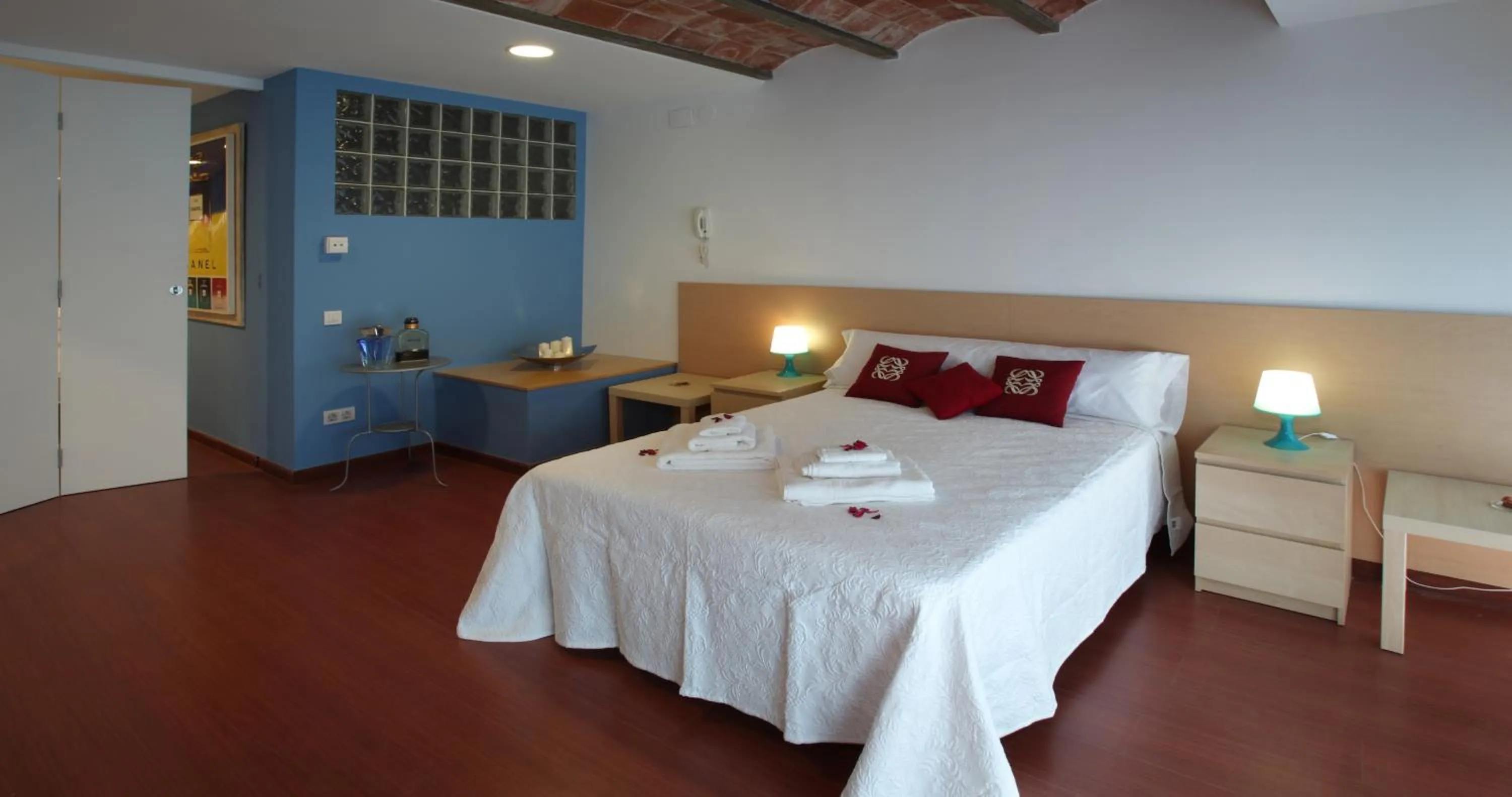 Photo of the whole room, Bed in Apartamento Granollers