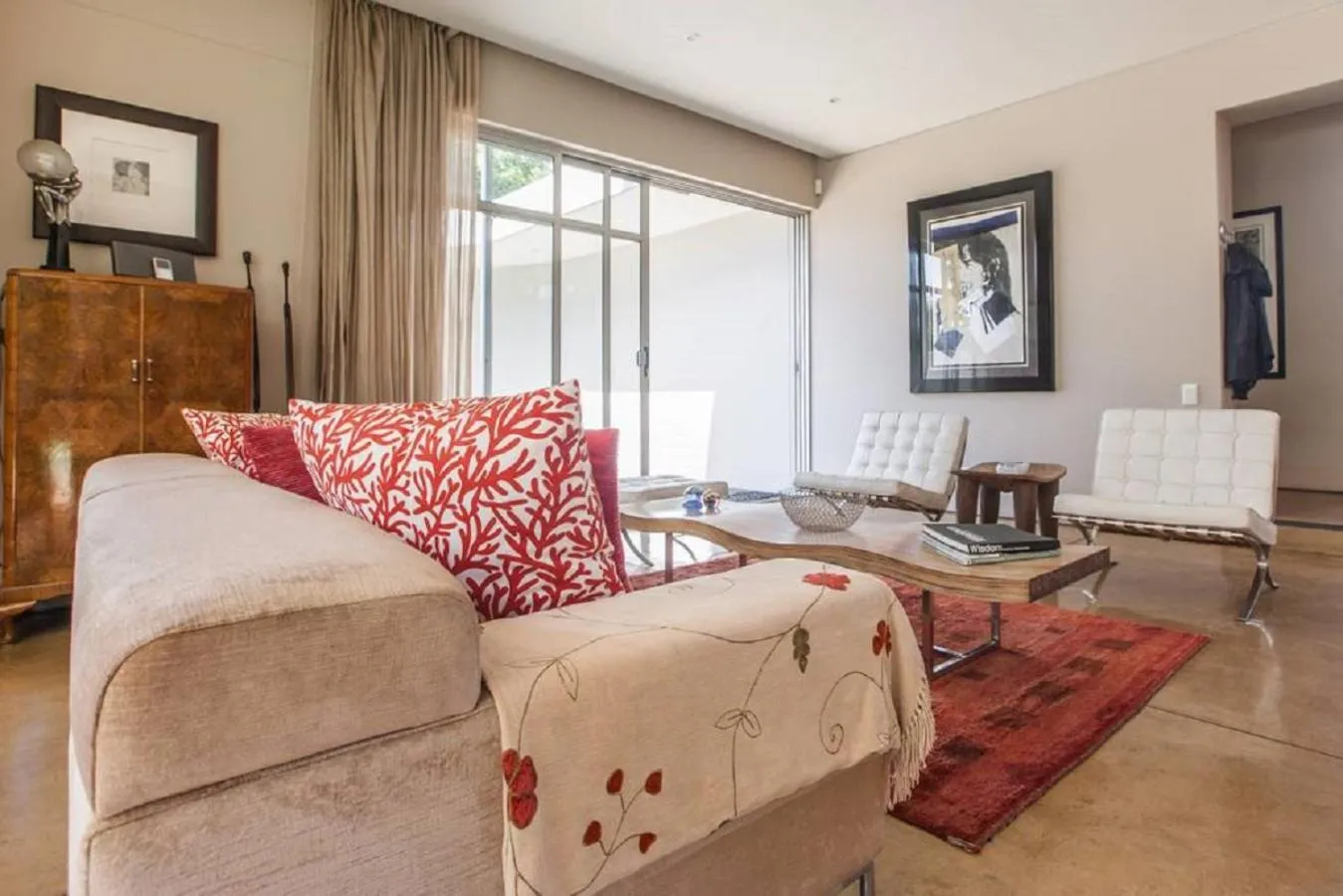 Living room in Houghton Place