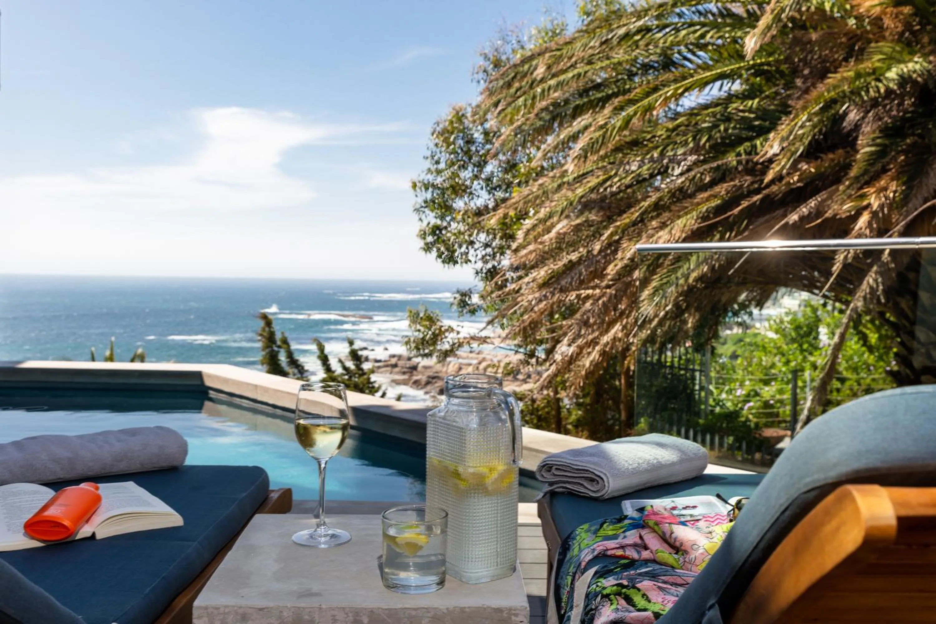 Patio in Living Hotel Lion's Eye