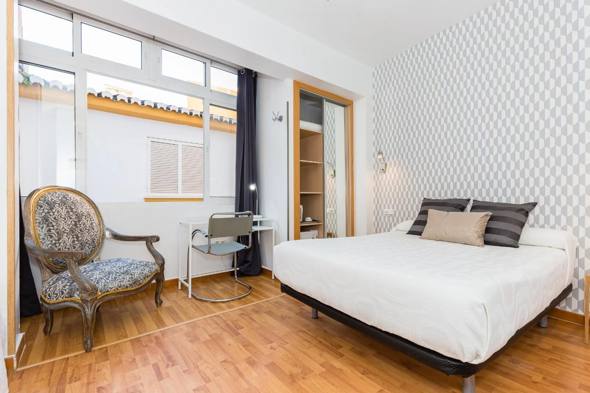 Photo of the whole room, Bed in Guadalupe Cozy Inns