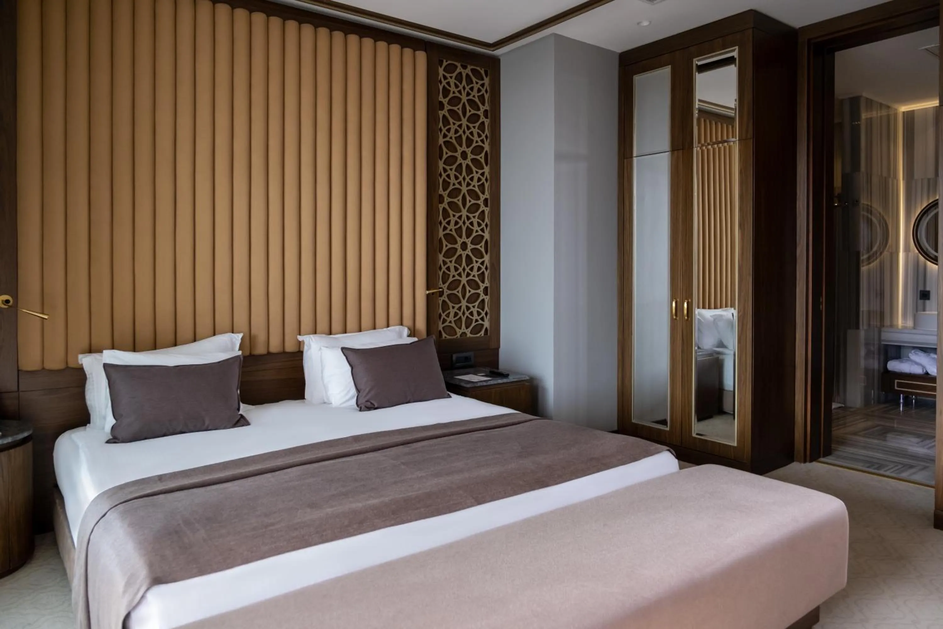 Bedroom, Bed in Ramada Plaza Hotel & Spa Trabzon