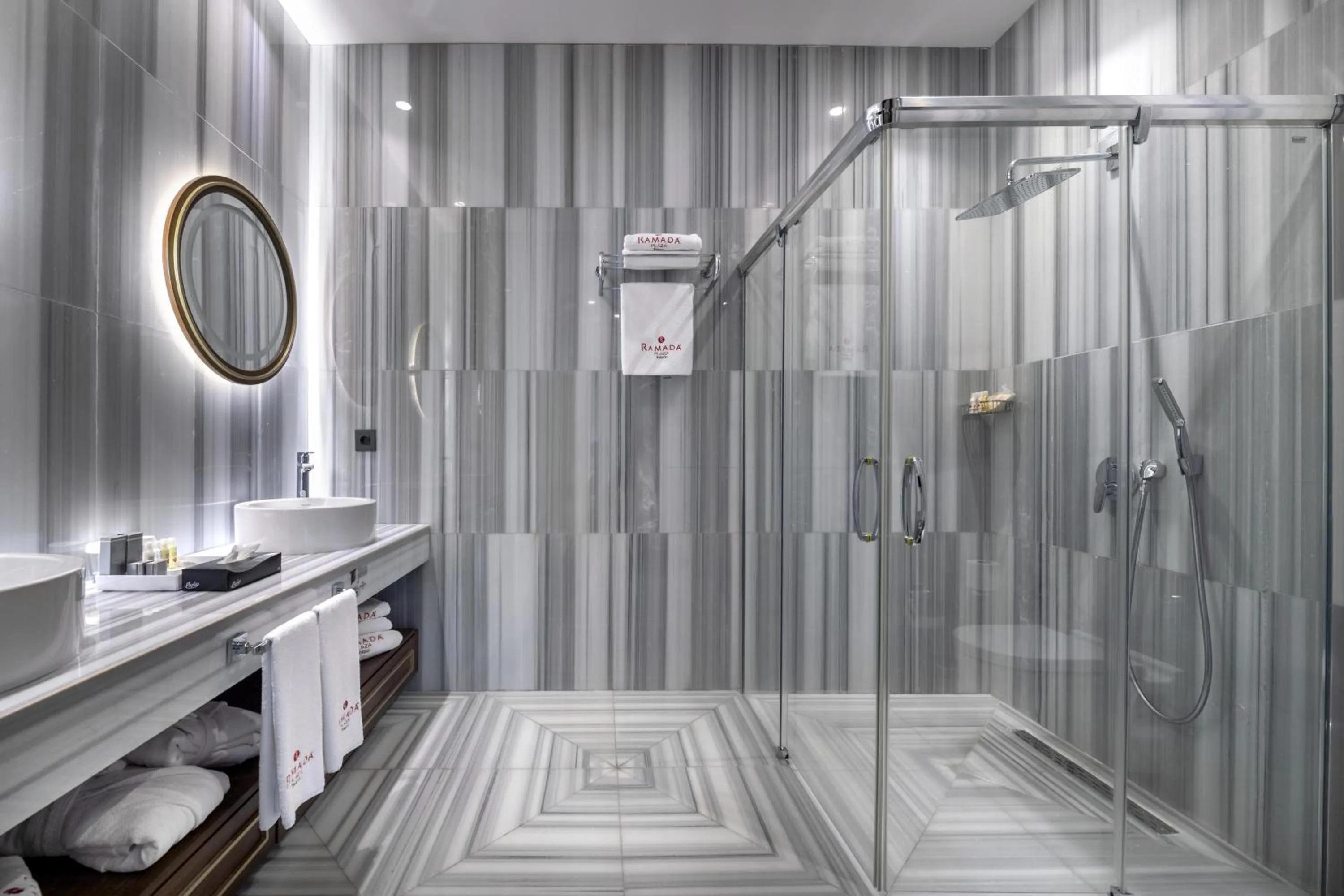 Bathroom in Ramada Plaza Hotel & Spa Trabzon