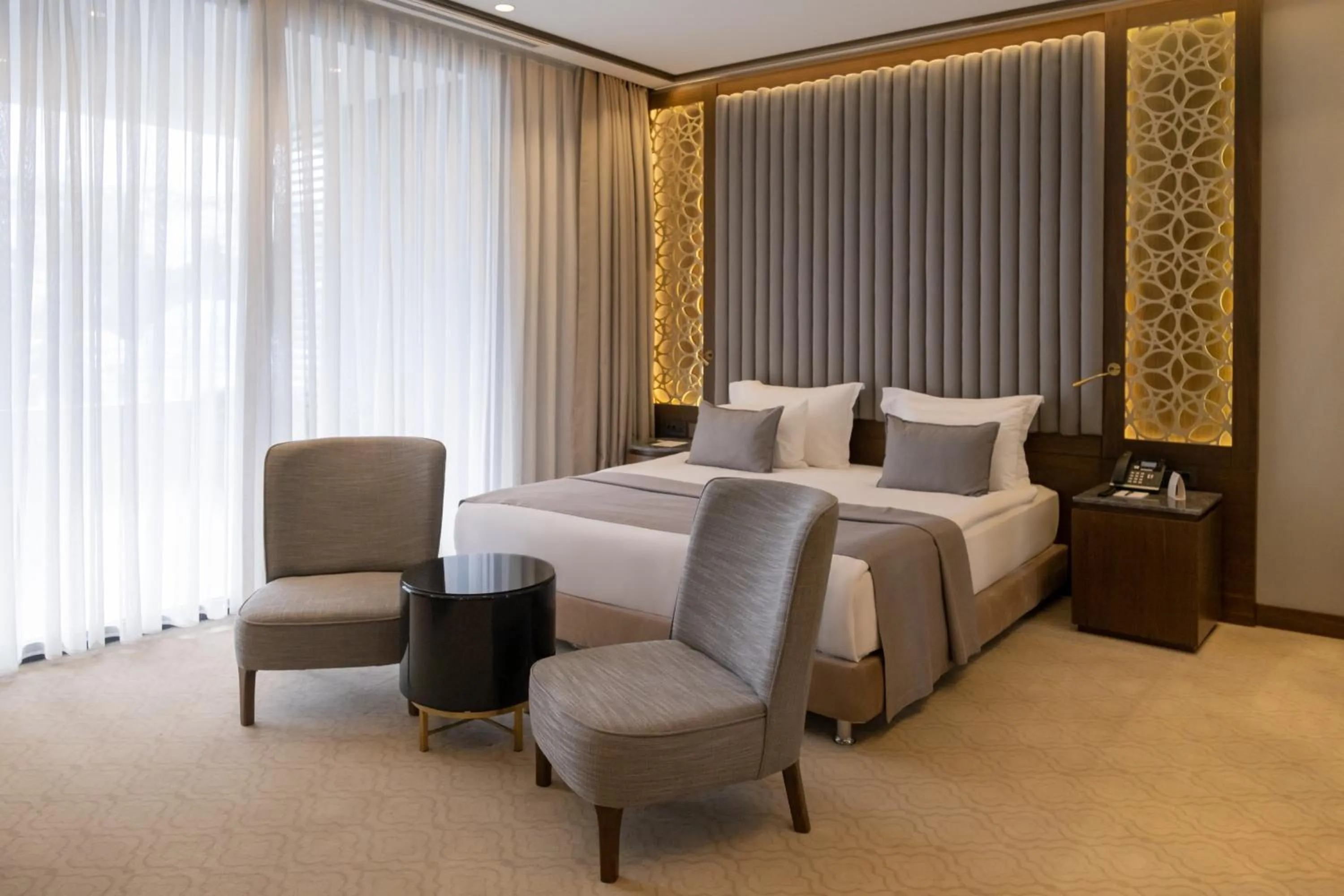 Bed in Ramada Plaza Hotel & Spa Trabzon