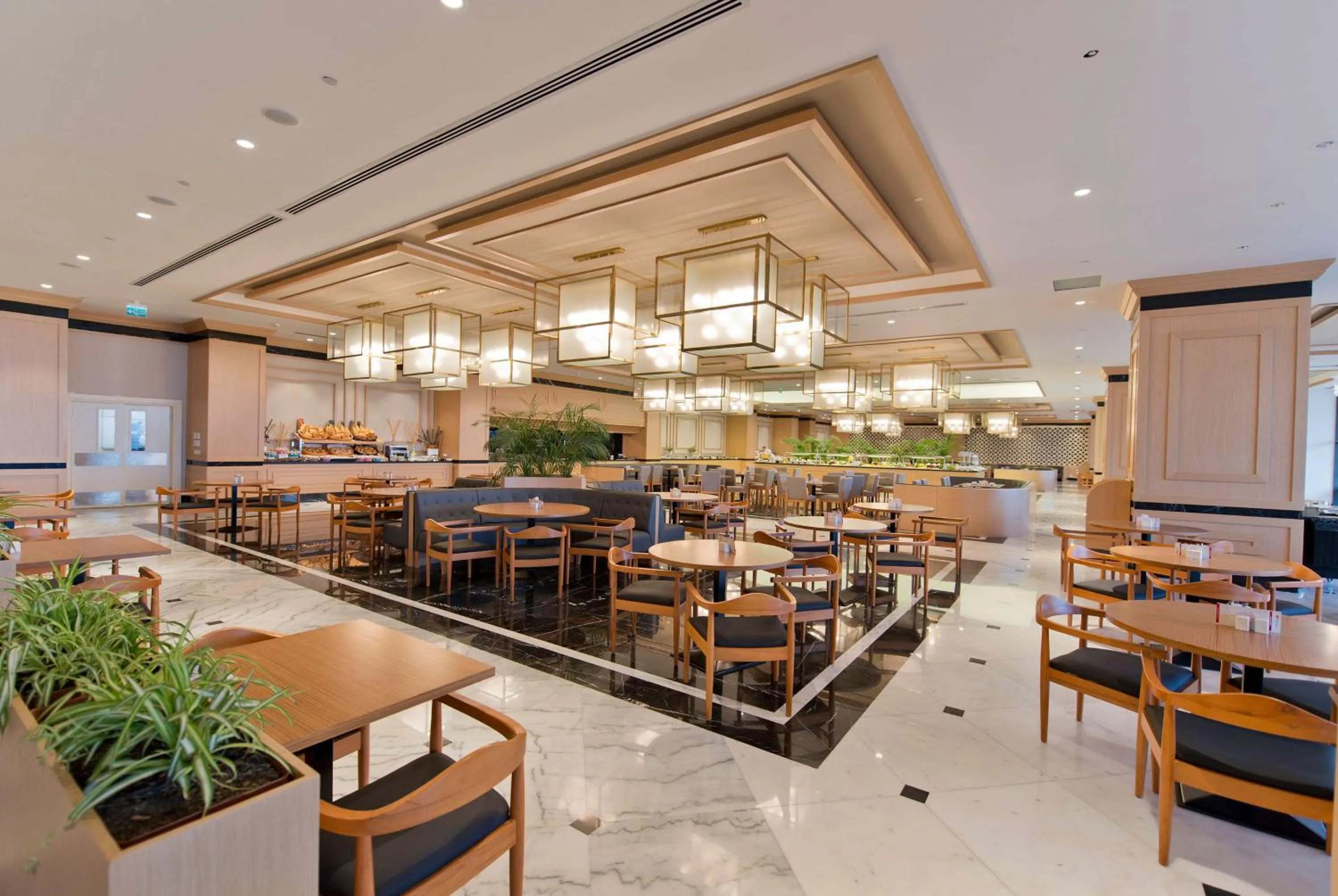 Restaurant/places to eat in Ramada Plaza Hotel & Spa Trabzon