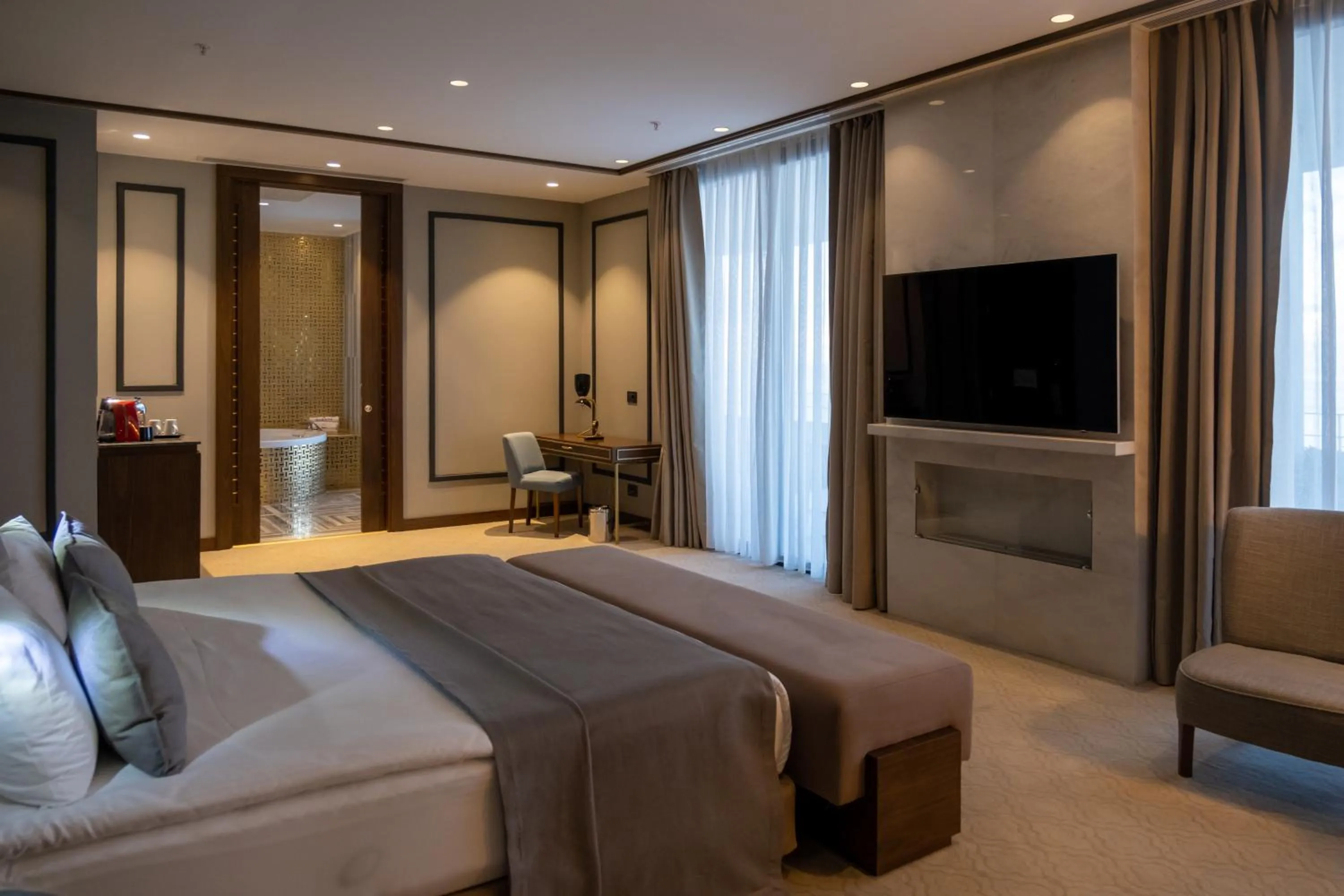 Bedroom, Bed in Ramada Plaza Hotel & Spa Trabzon