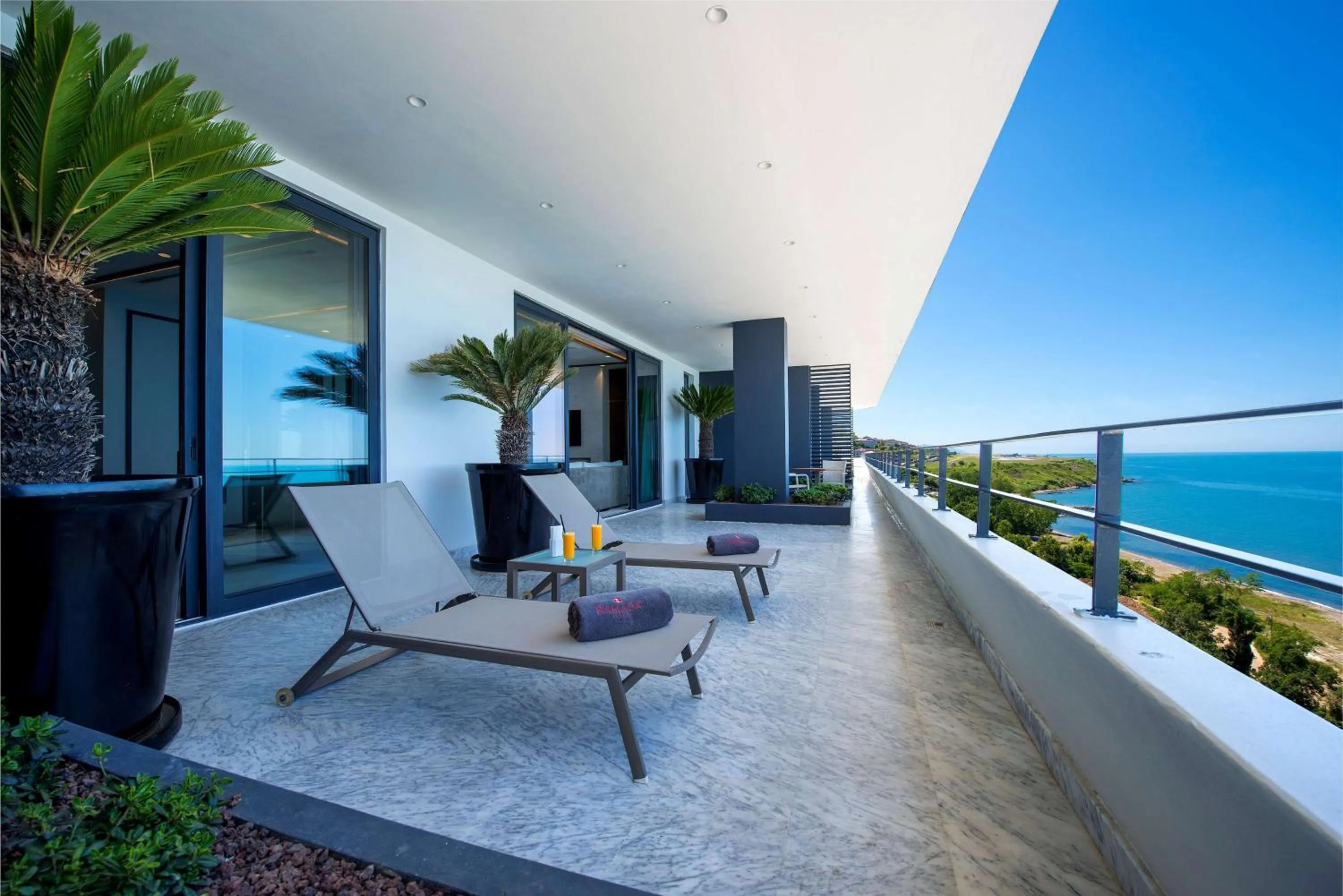 Photo of the whole room in Ramada Plaza Hotel & Spa Trabzon