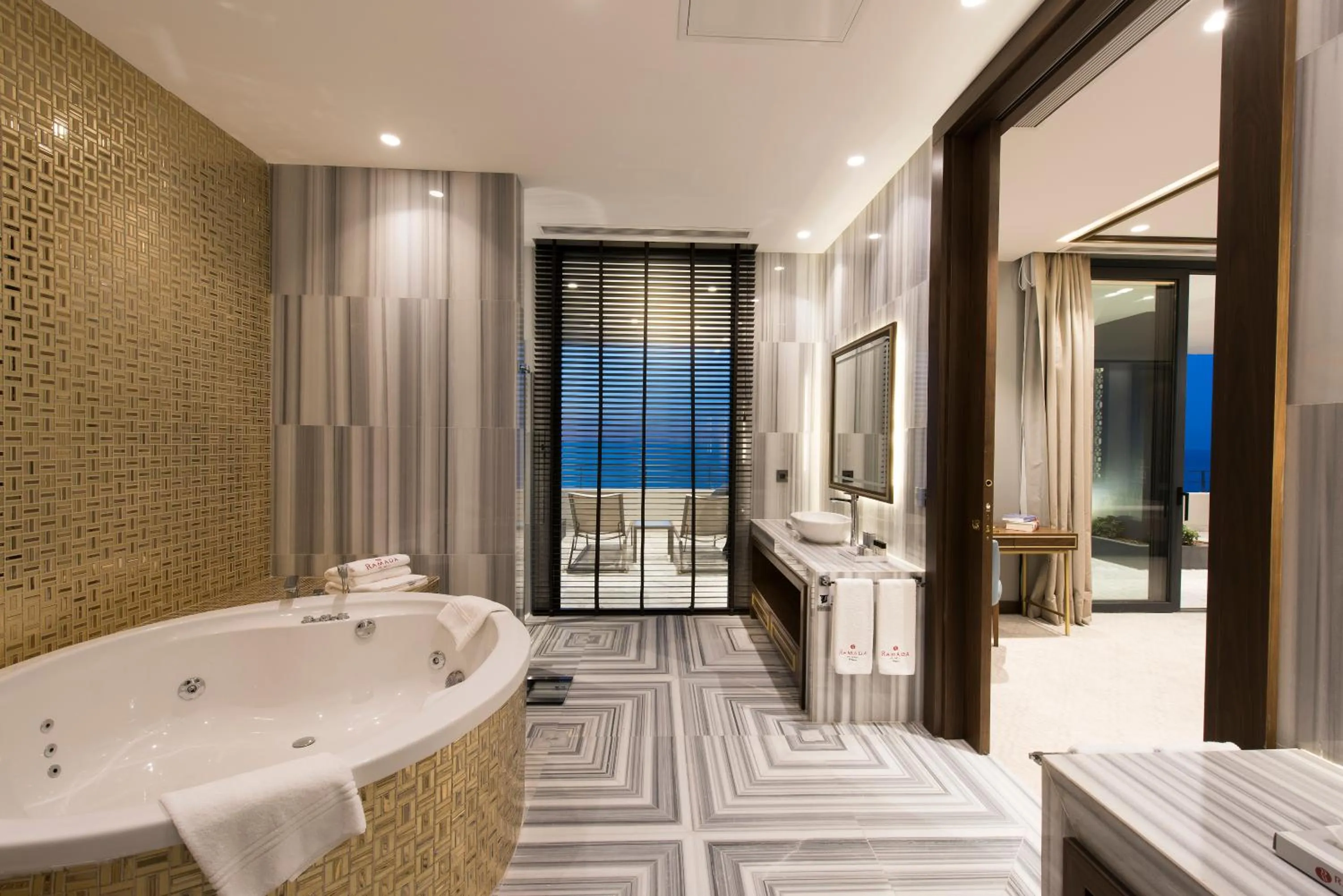Bathroom in Ramada Plaza Hotel & Spa Trabzon