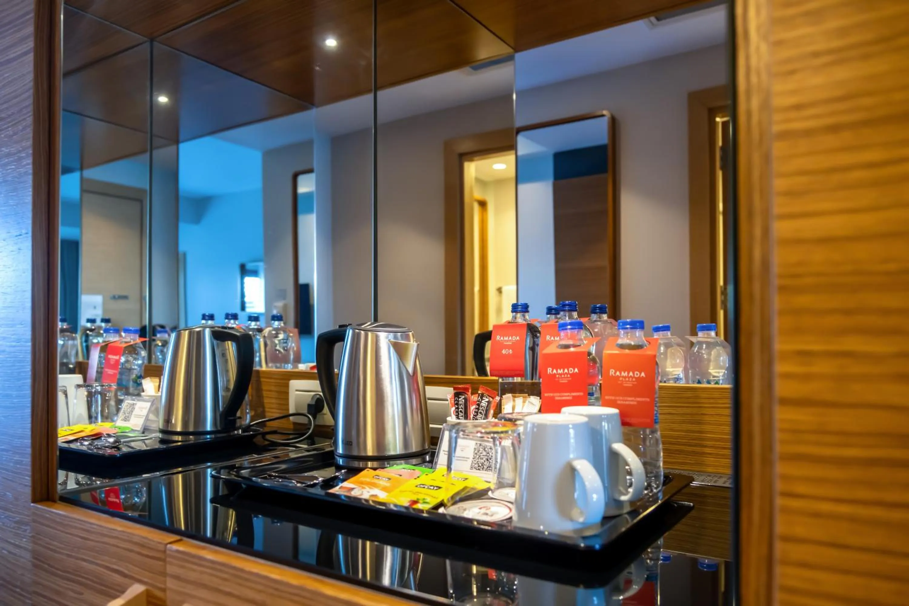 Coffee/tea facilities in Ramada Plaza Hotel & Spa Trabzon
