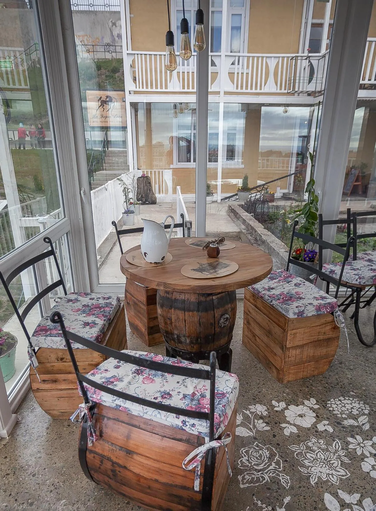 Patio in Hotel Boutique La Yegua Loca