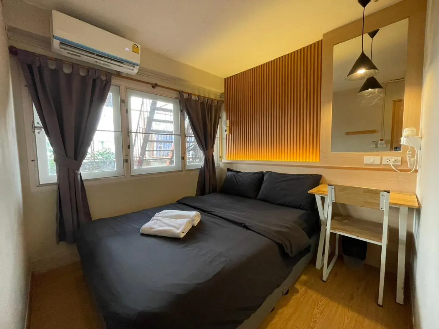 Double Room with Private Bathroom in Mind Day Hostel Khaosan Double Room with Private Bathroom in Mind Day Hostel Khaosan