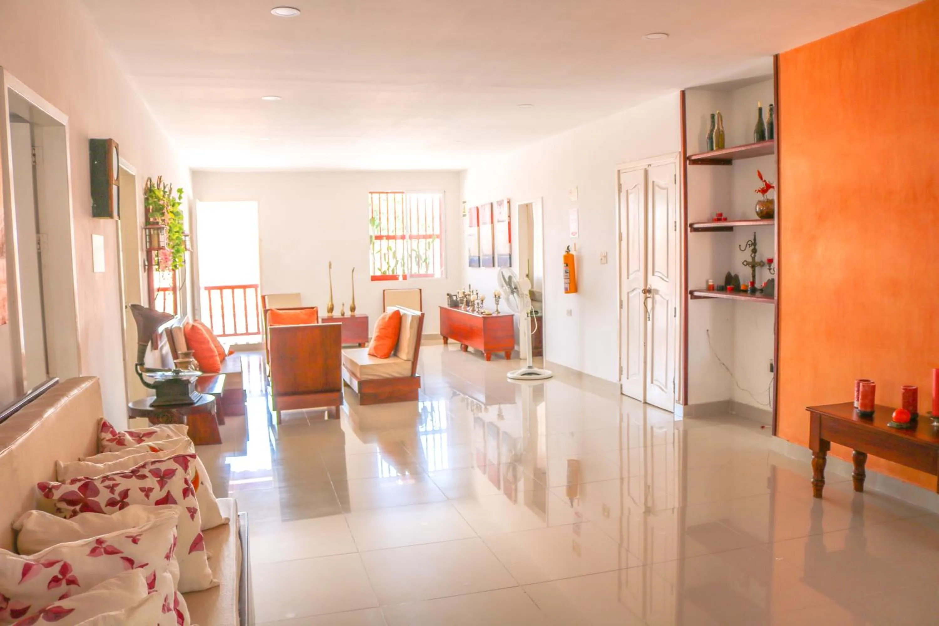 Lobby or reception in Hotel Jardines Evans By GEH Suites