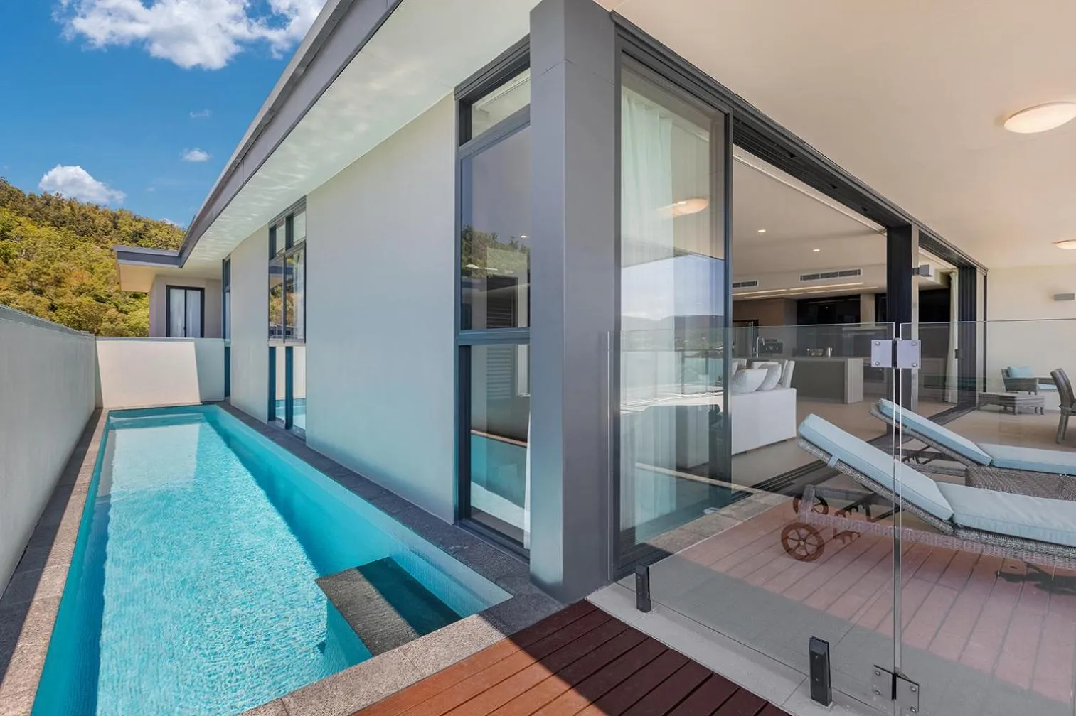 Swimming pool in Mirage Whitsundays