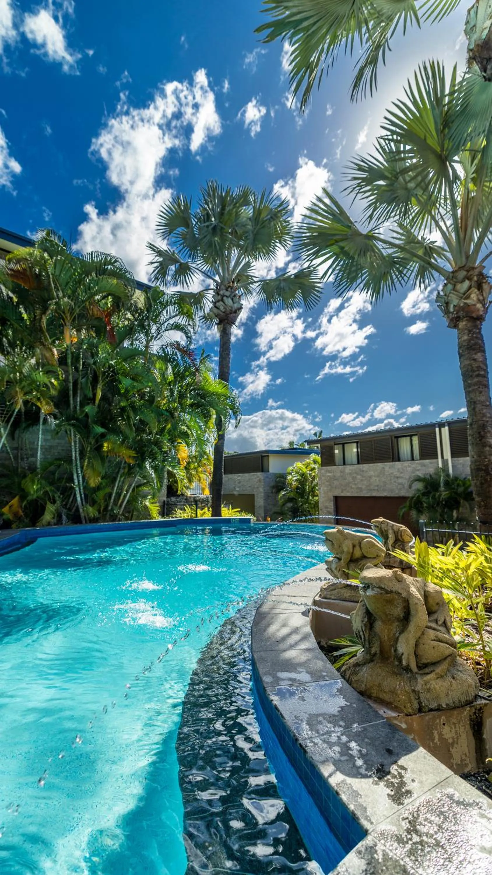 Swimming pool in Mirage Whitsundays