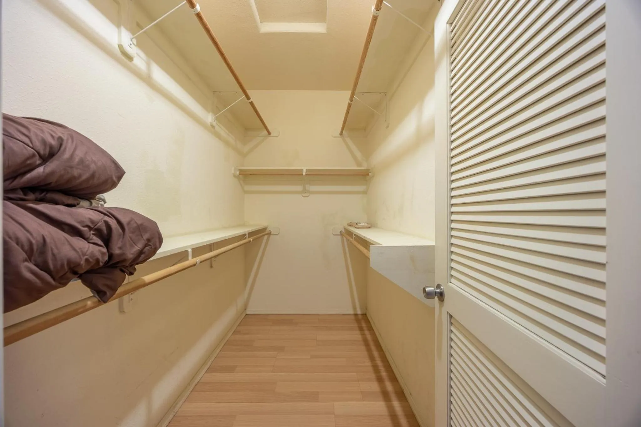 wardrobe in Volcano Forest Inn