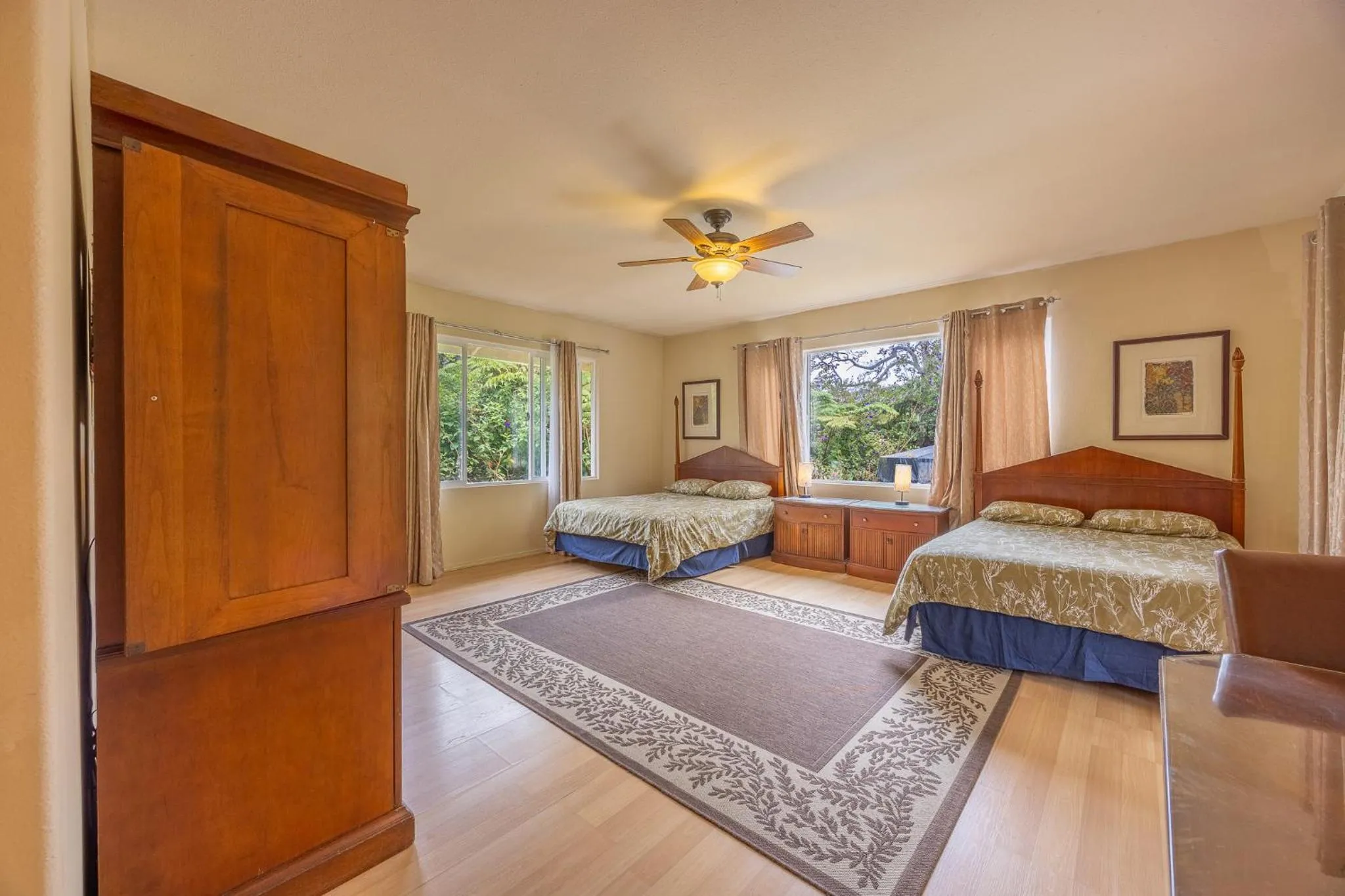 Photo of the whole room, Bed in Volcano Forest Inn