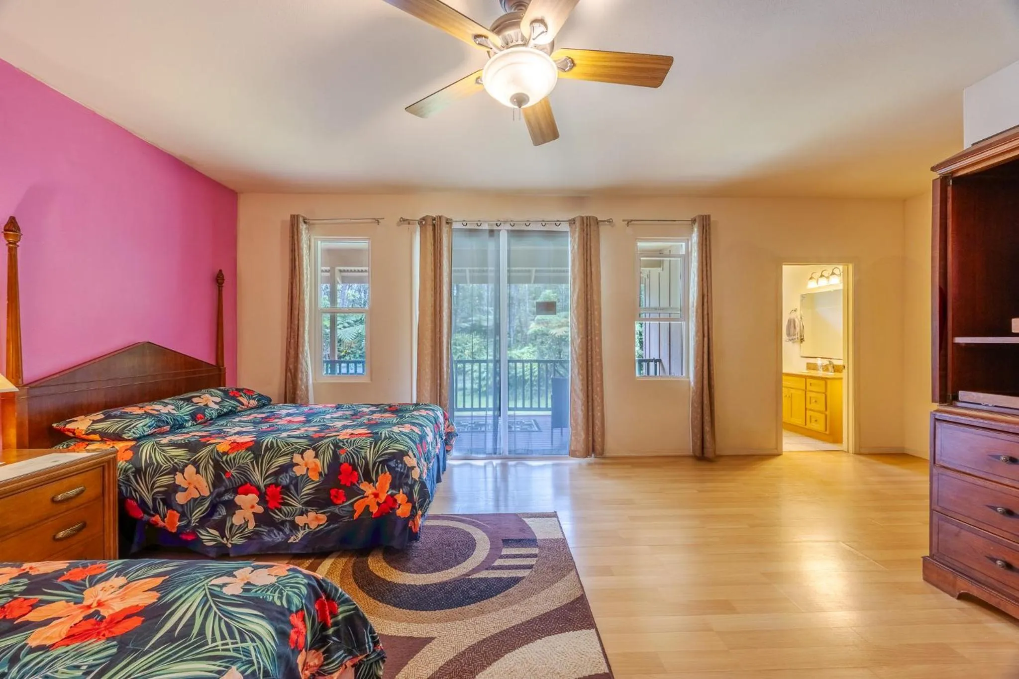 Photo of the whole room in Volcano Forest Inn