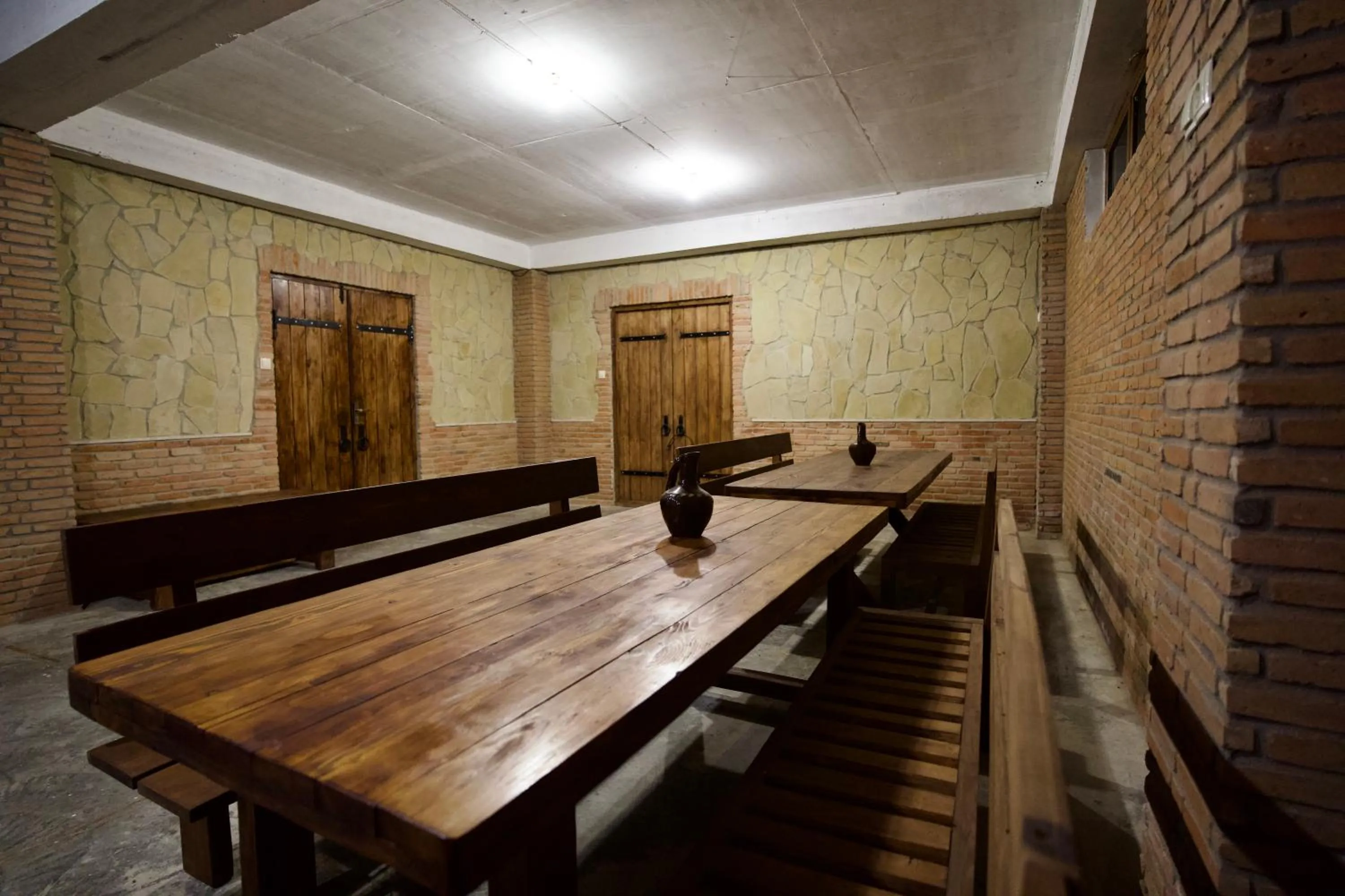 Restaurant/places to eat in Hotel Mogzauri