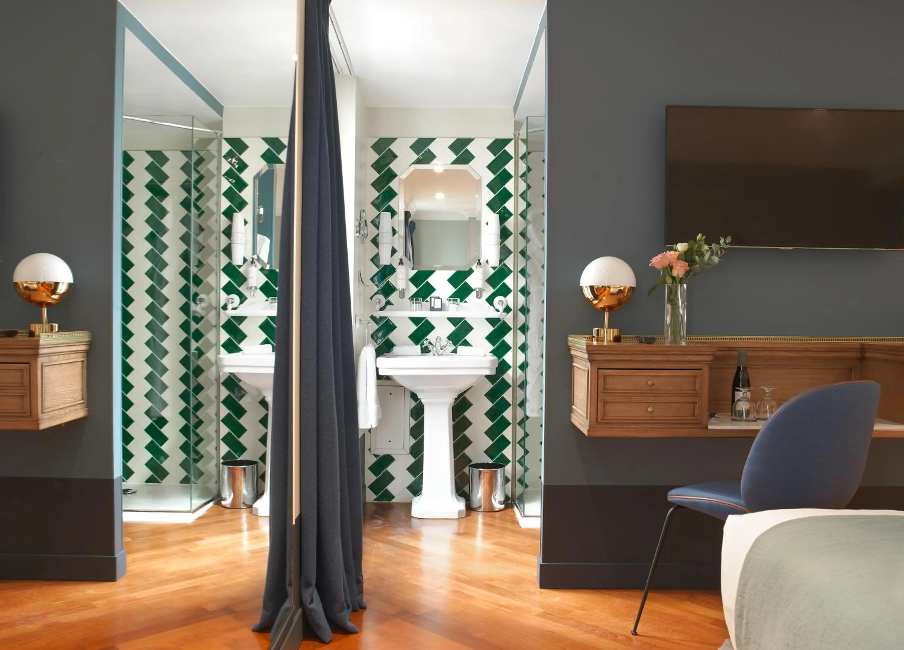 Bathroom in Hotel Bachaumont