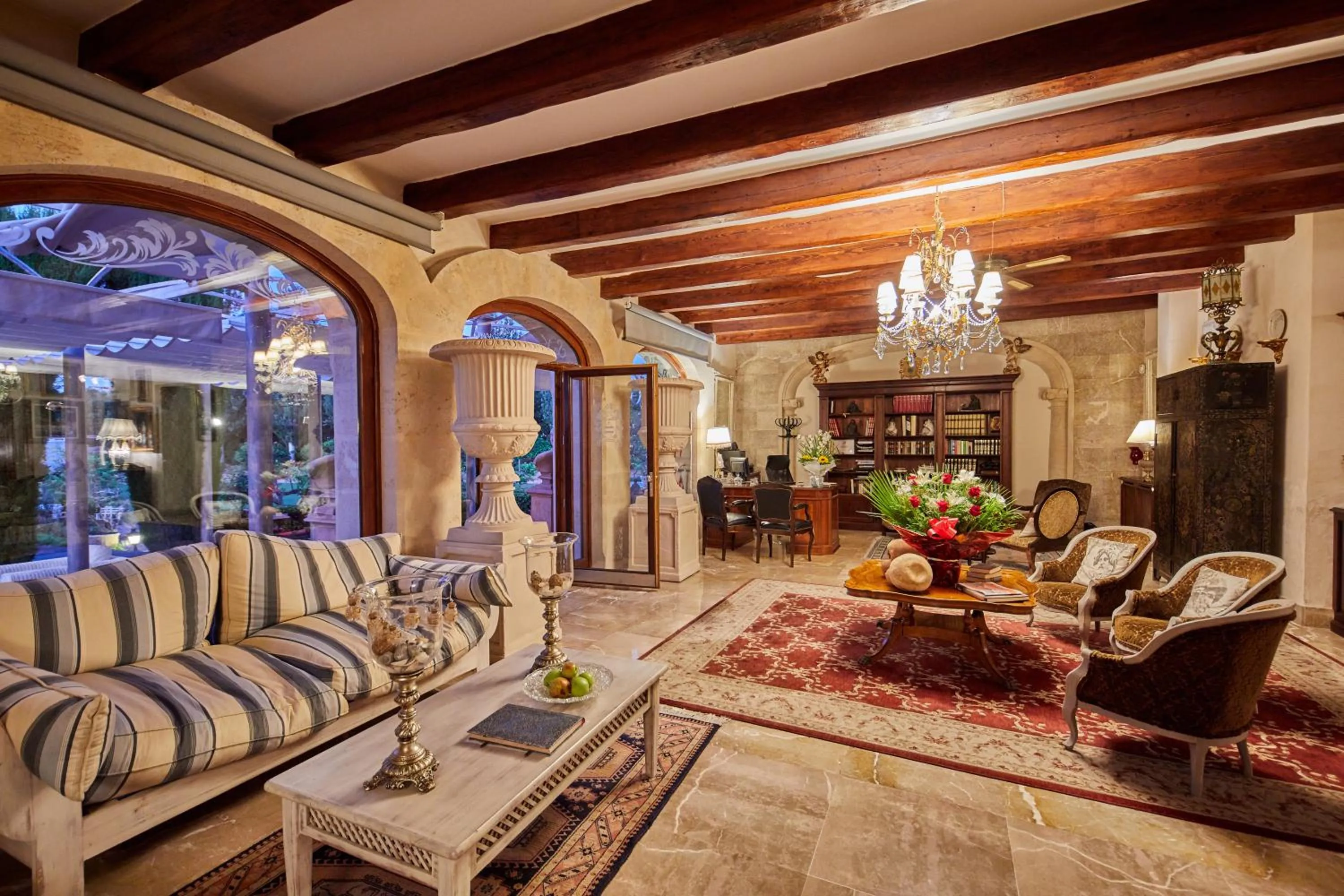 Lobby or reception in Agroturismo Sa Vinya des Convent