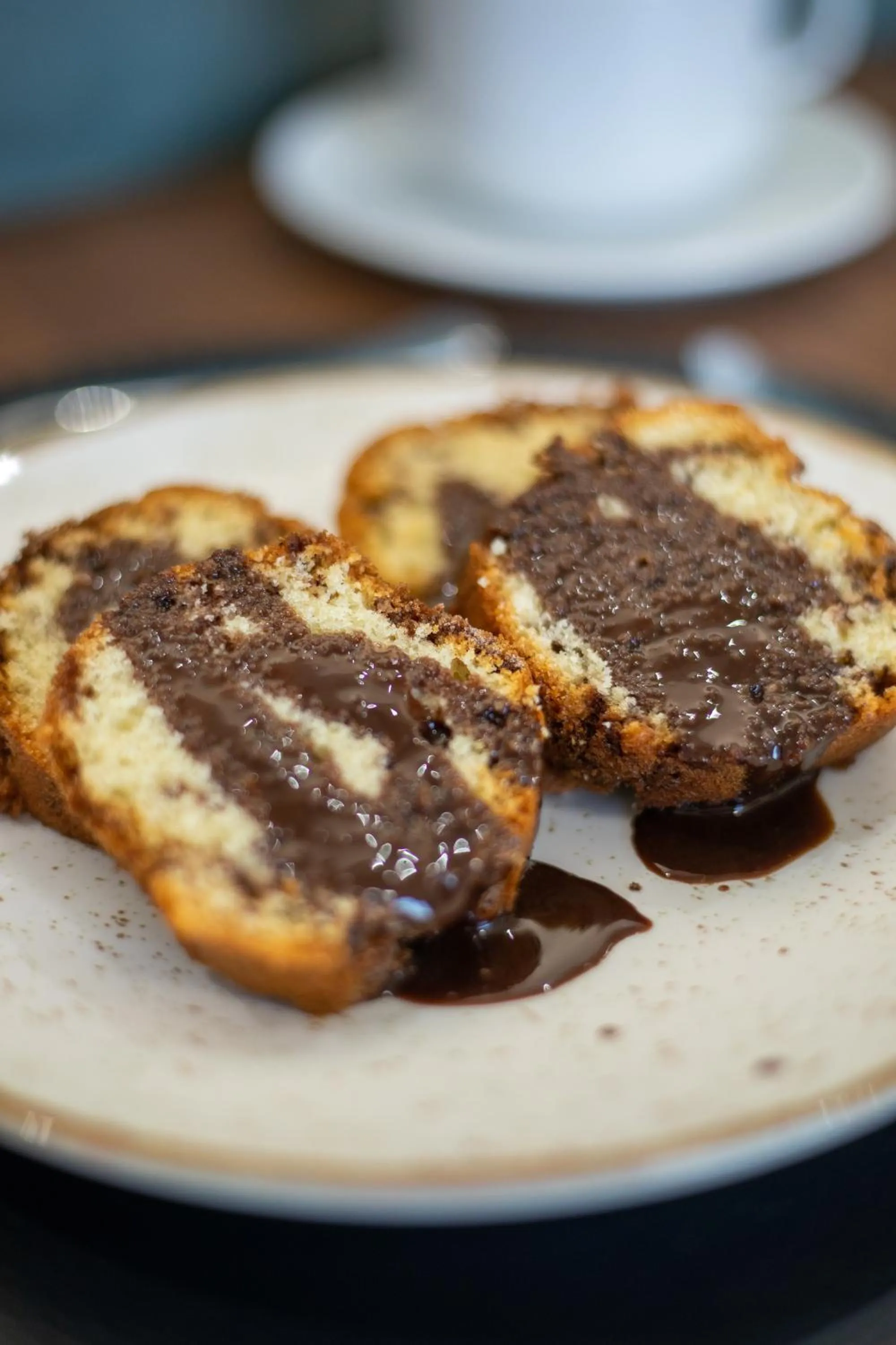 Restaurant/places to eat in Ramada Hotel & Suites Campos Pelinca