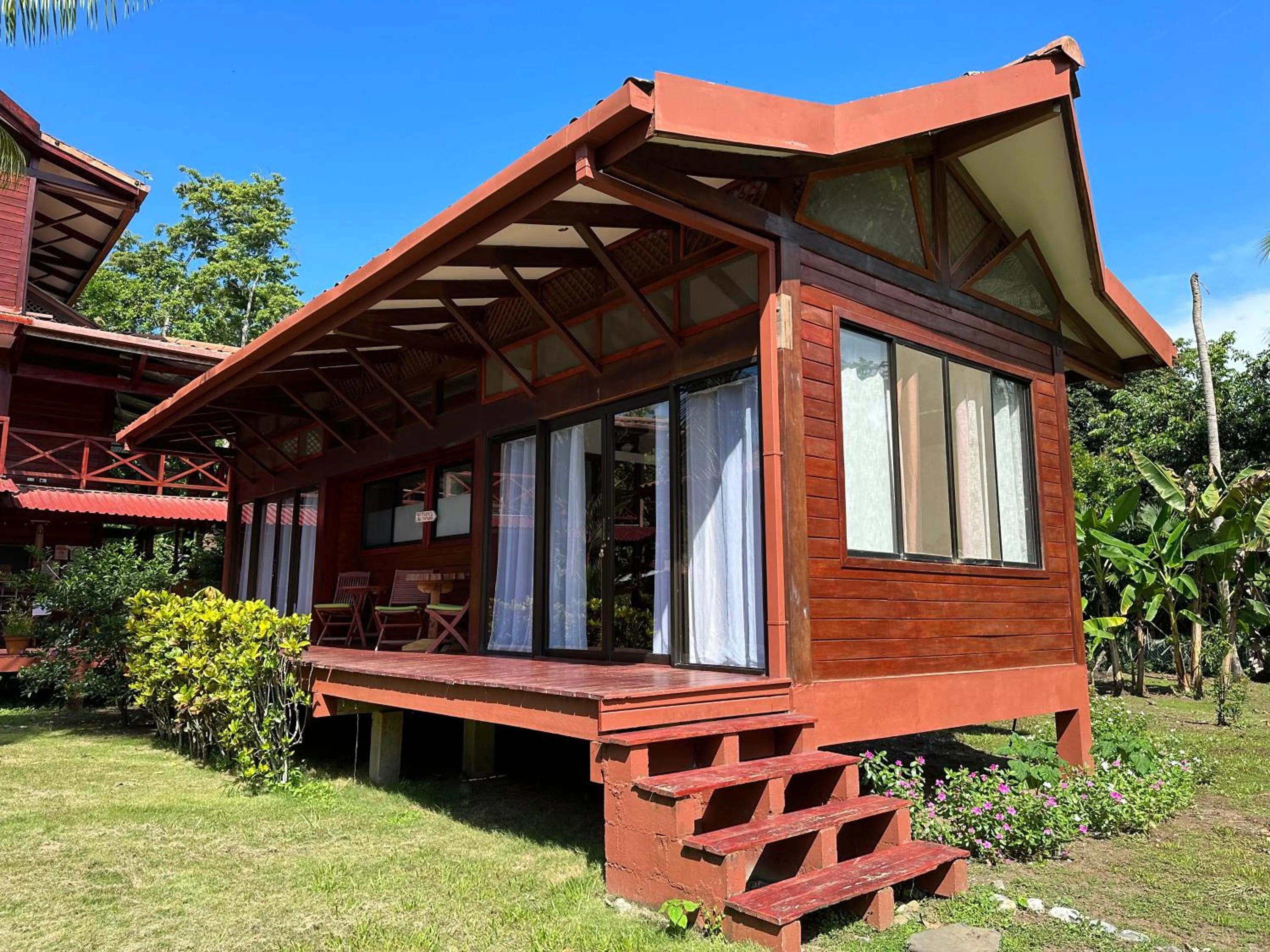 Property building in Hotel Kenaki Lodge