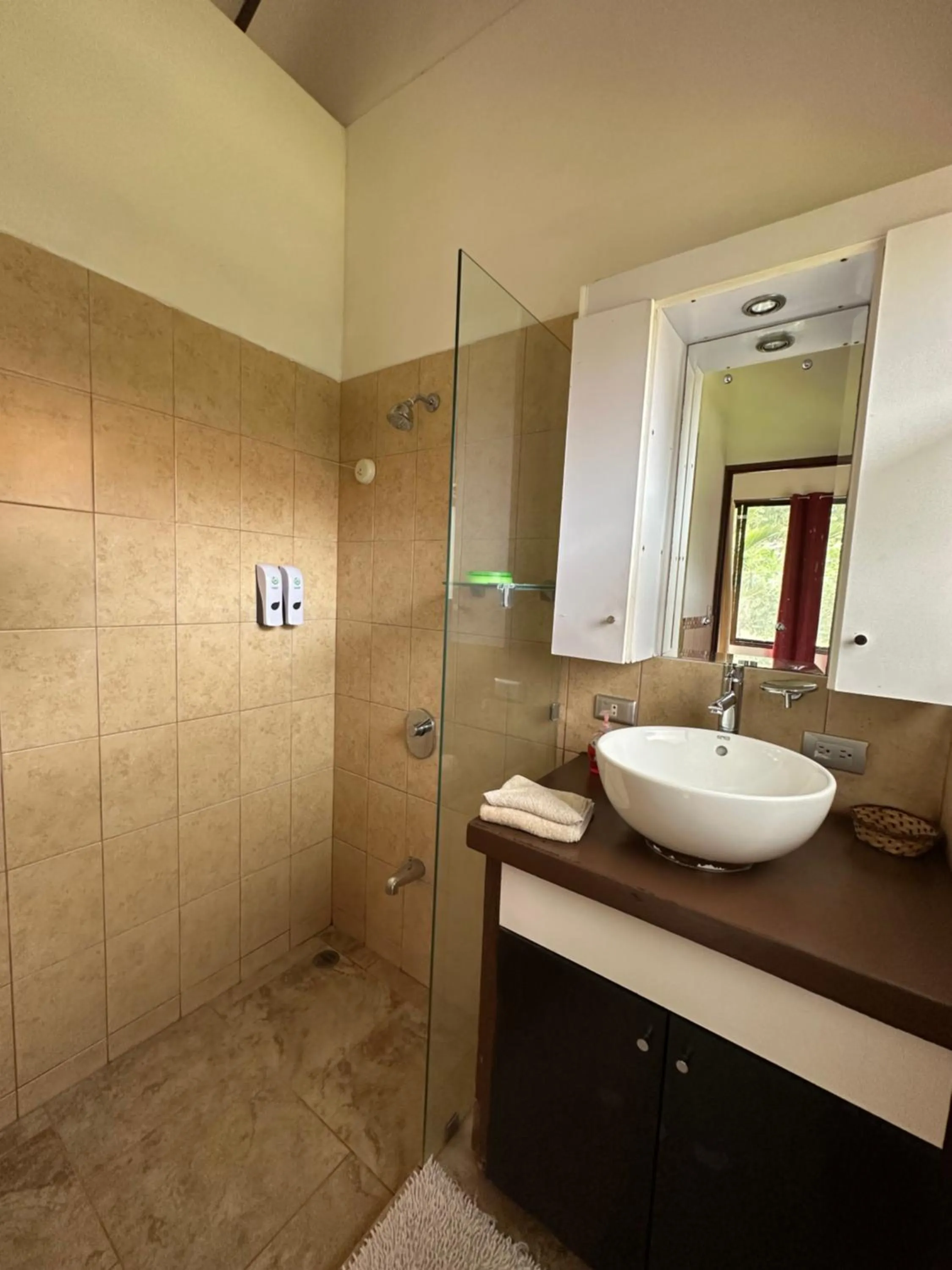 Bathroom in Hotel Kenaki Lodge