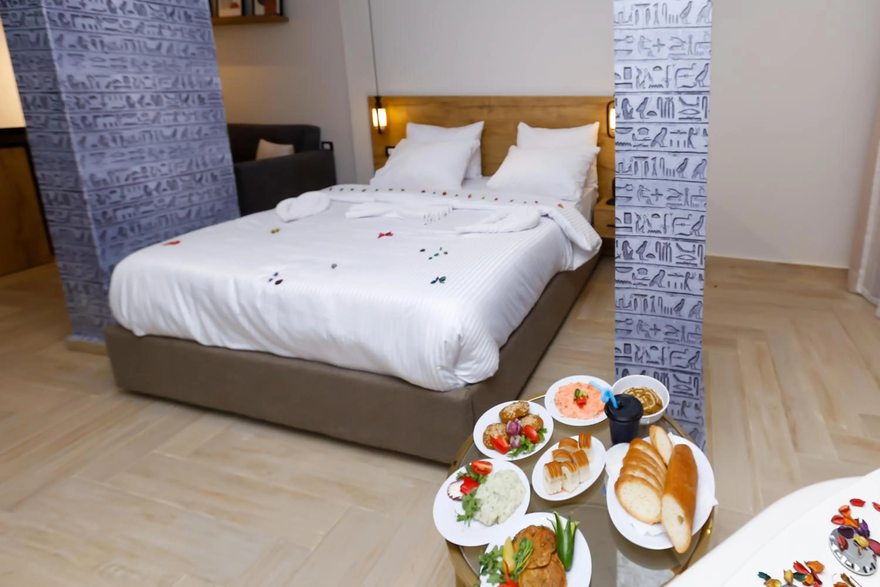 Bed in Rixoss tower Pyramids View