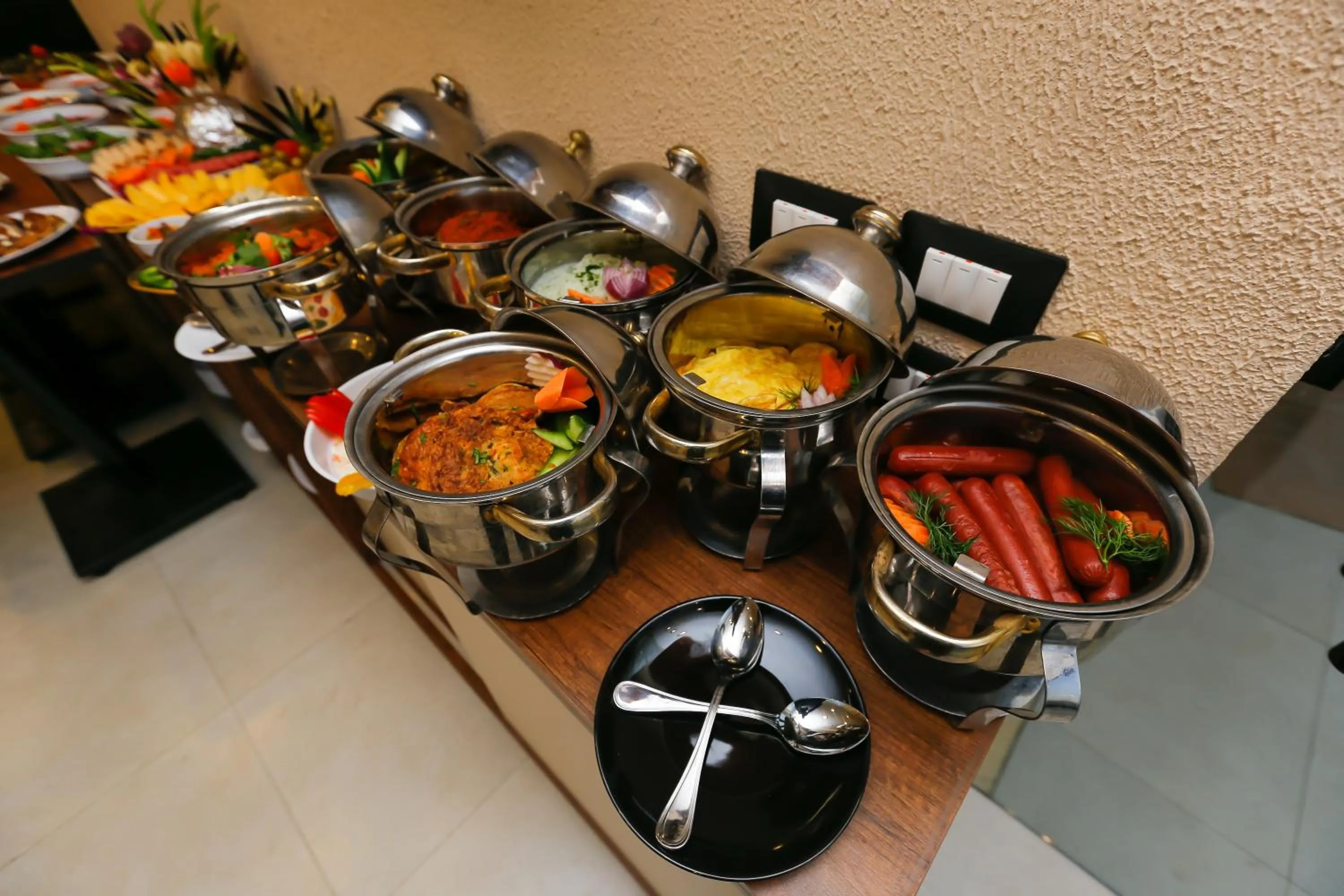 Food and drinks in Rixoss tower Pyramids View