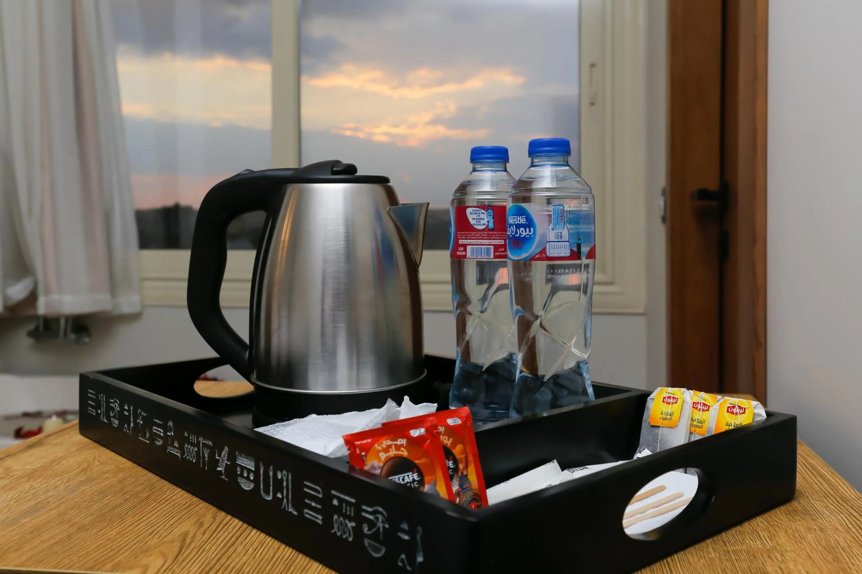 Coffee/tea facilities in Rixoss tower Pyramids View