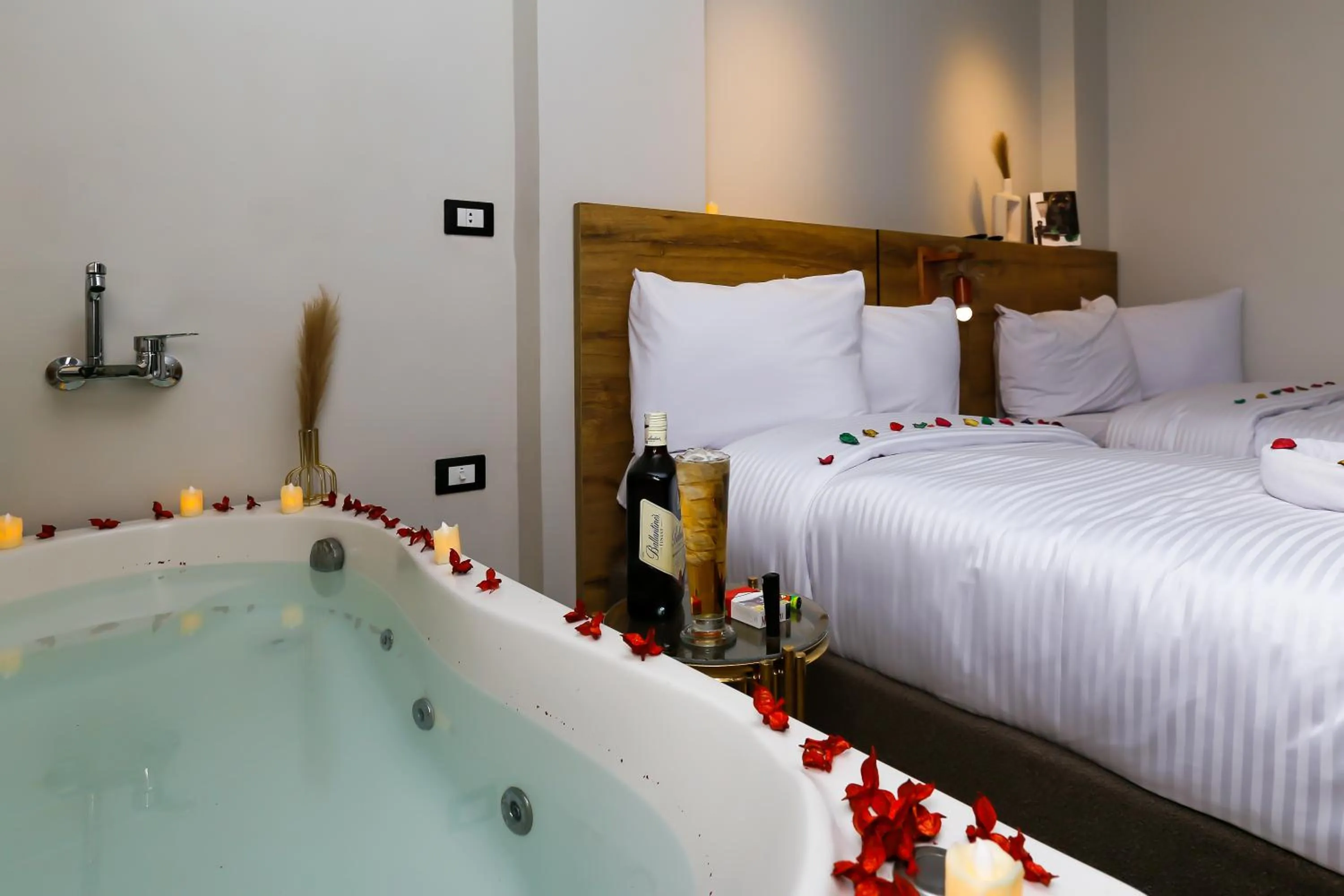 Bed in Rixoss tower Pyramids View