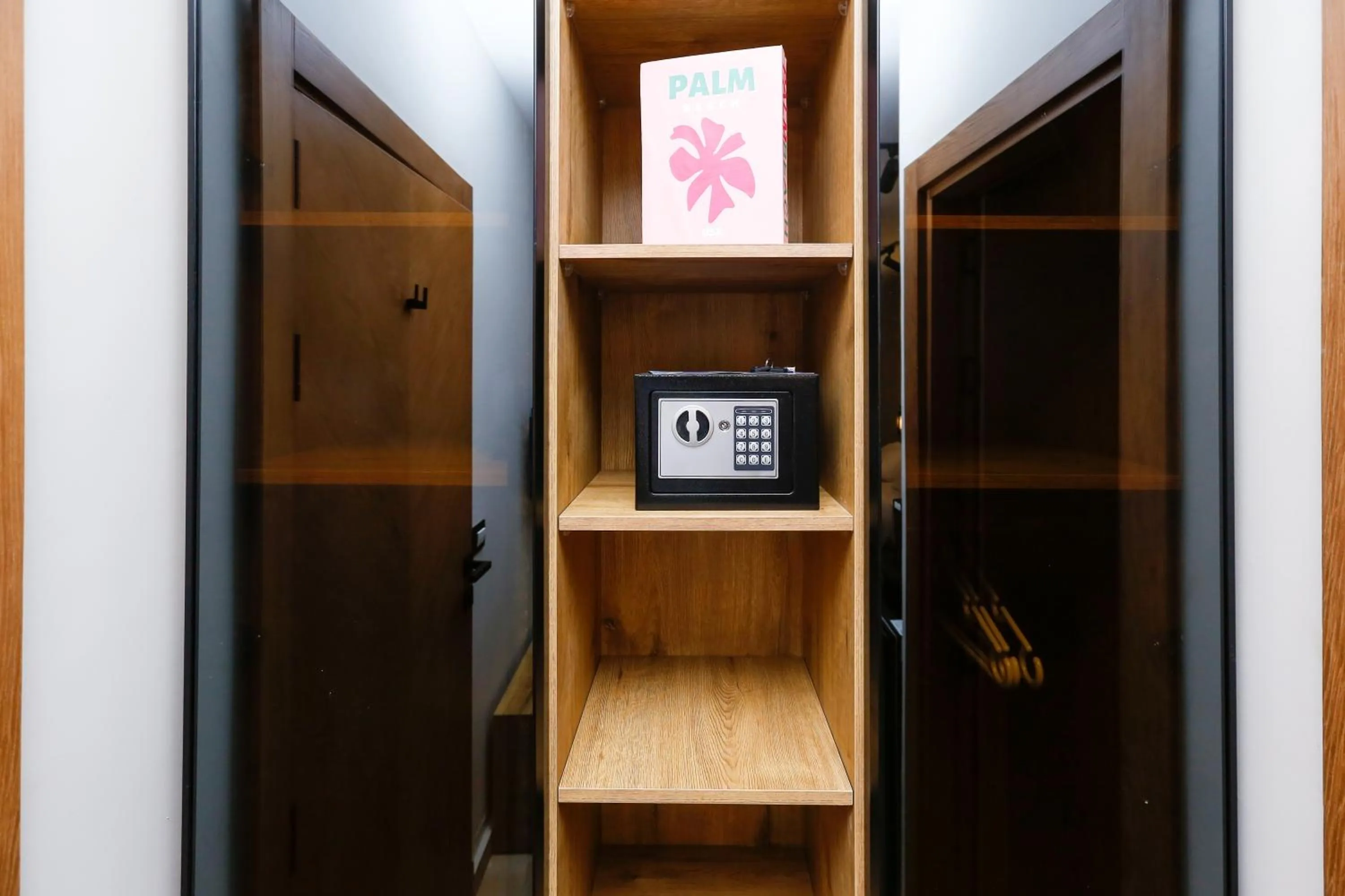 TV and multimedia in Rixoss tower Pyramids View