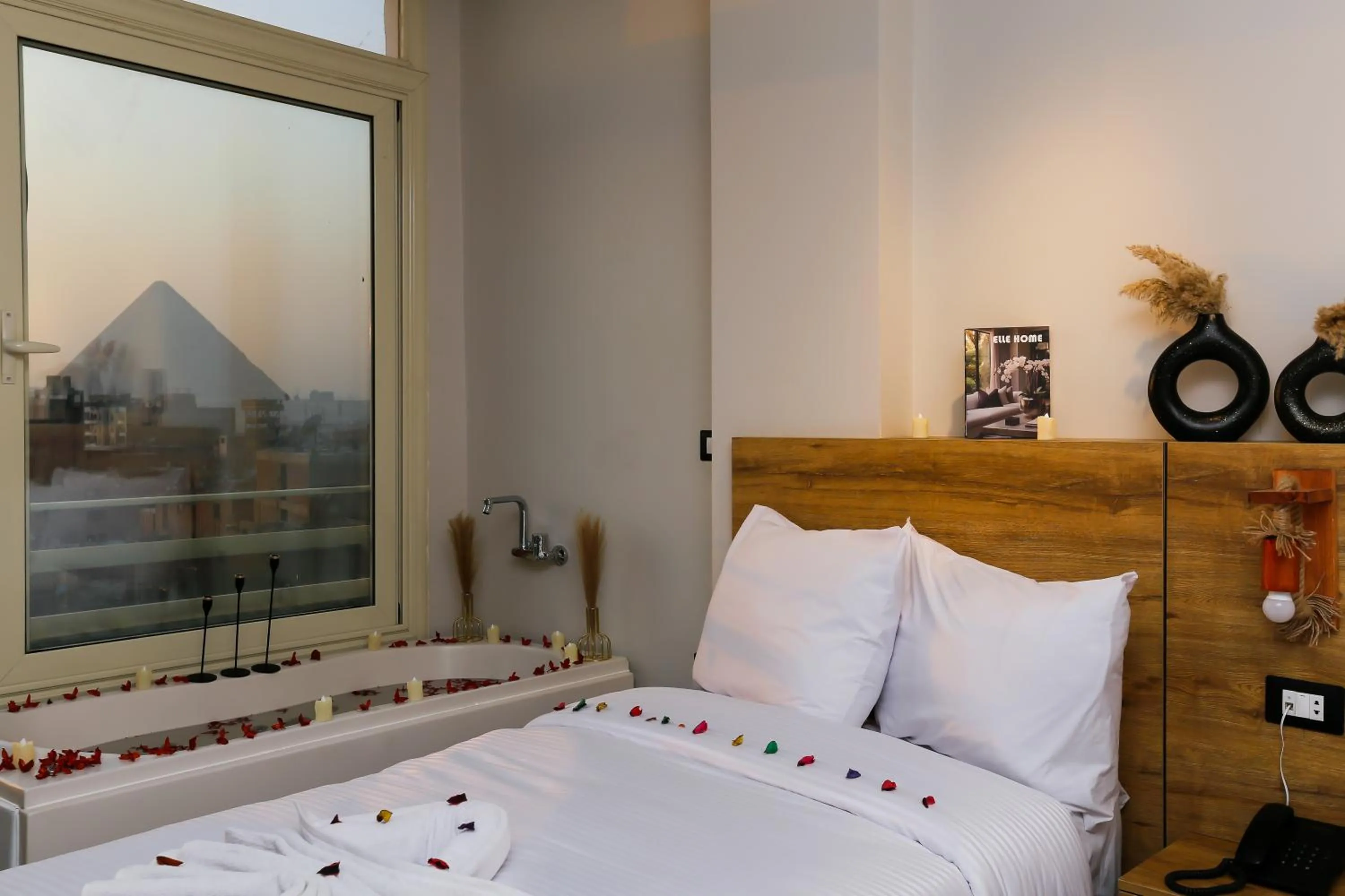 Bed in Rixoss tower Pyramids View