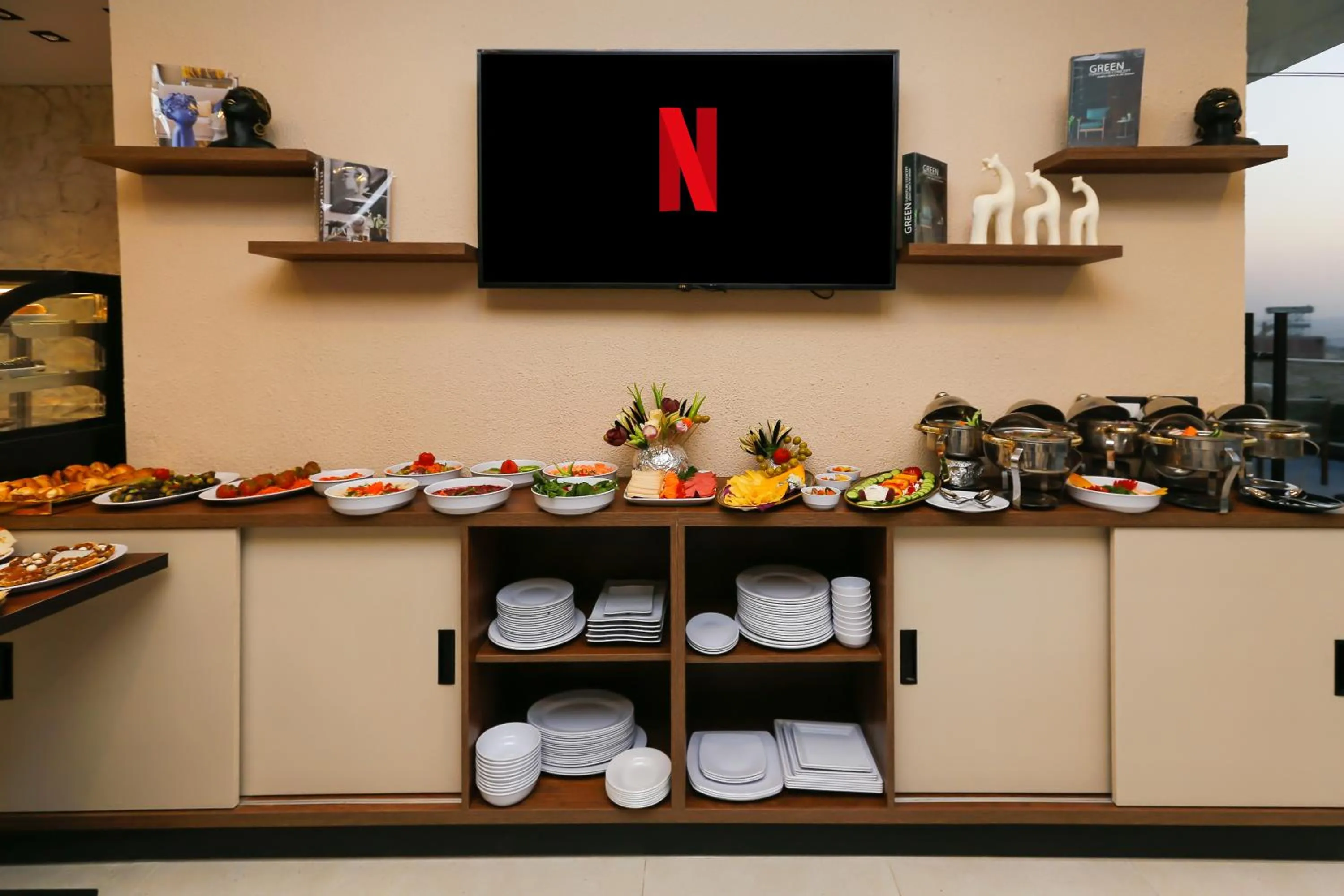 TV and multimedia in Rixoss tower Pyramids View