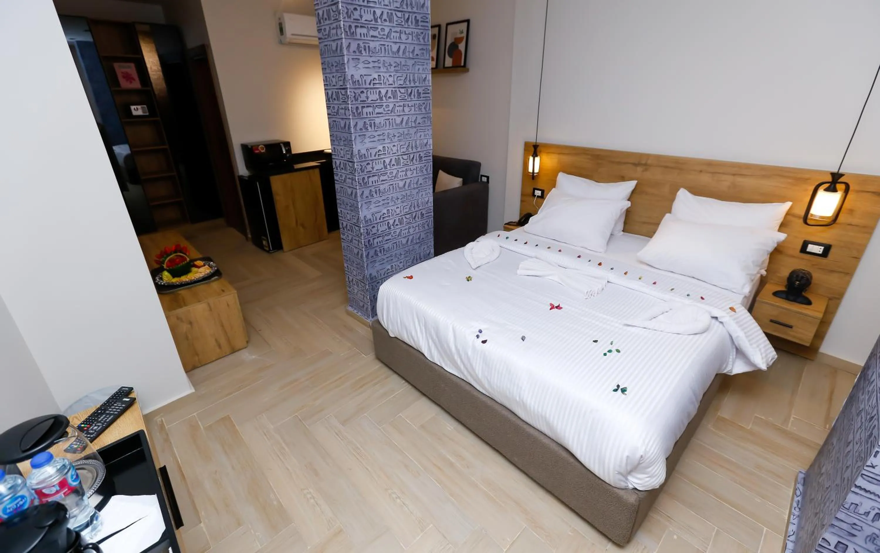 Bed in Rixoss tower Pyramids View