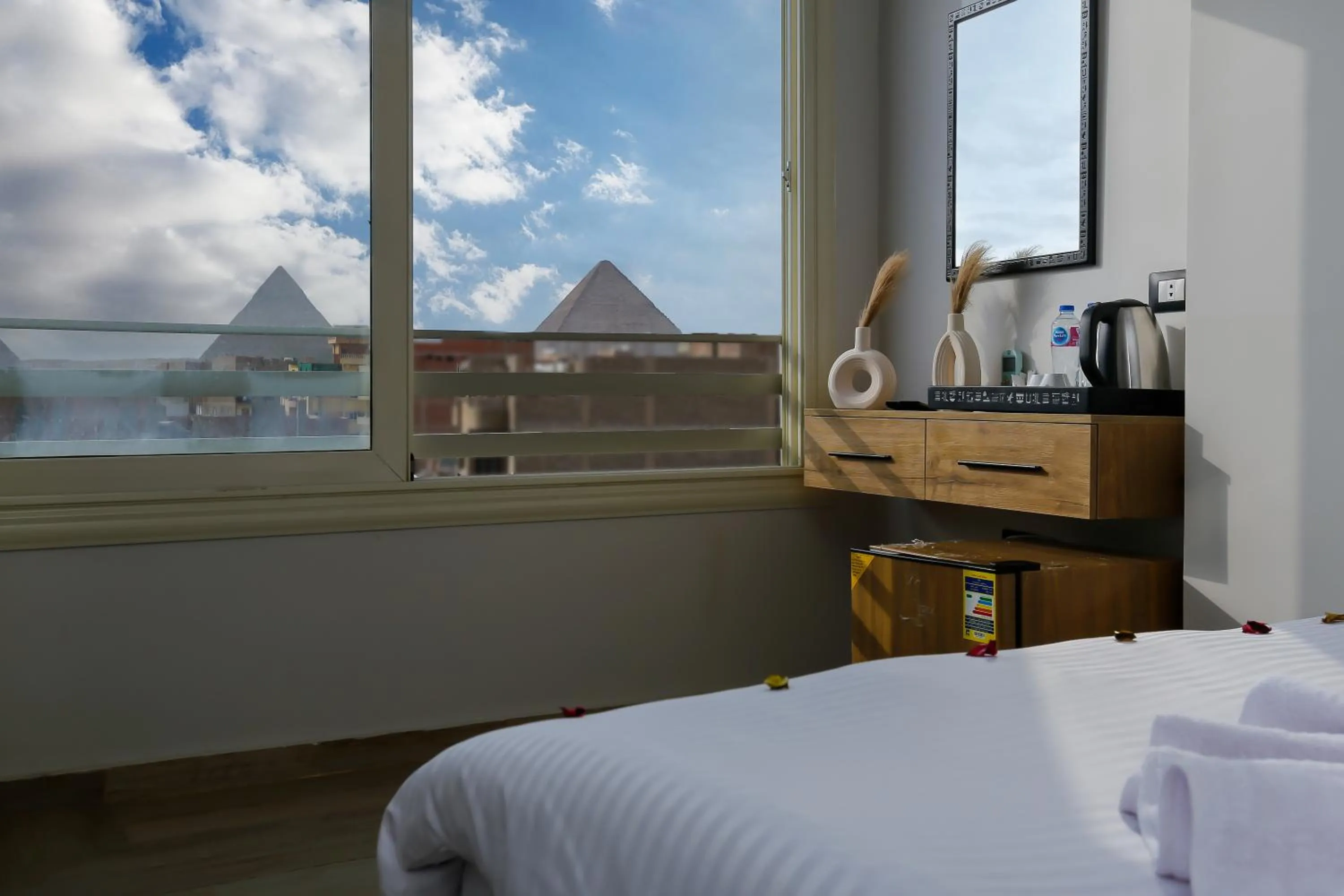 Bed in Rixoss tower Pyramids View