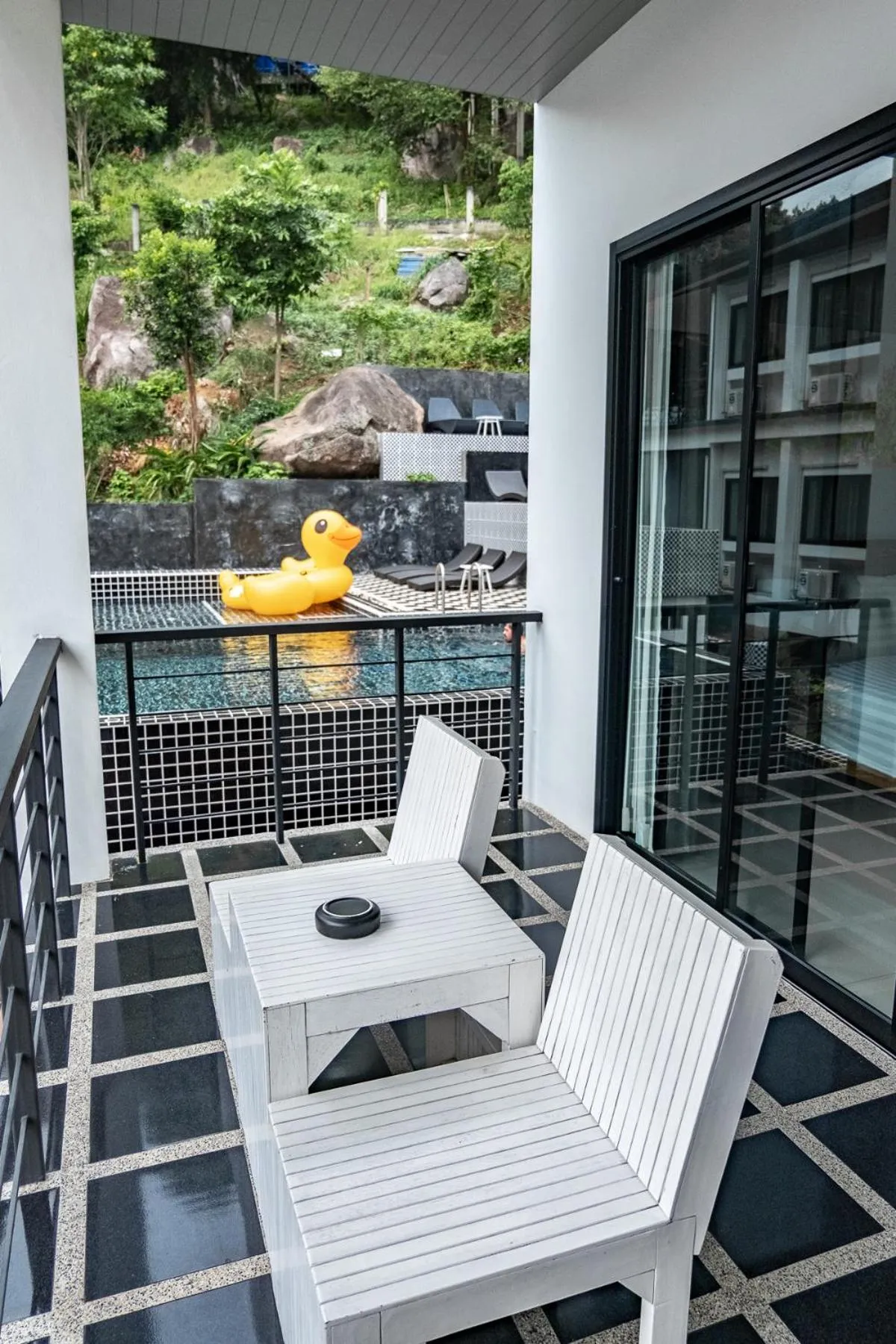 Balcony/Terrace in Chaantalay Hotel