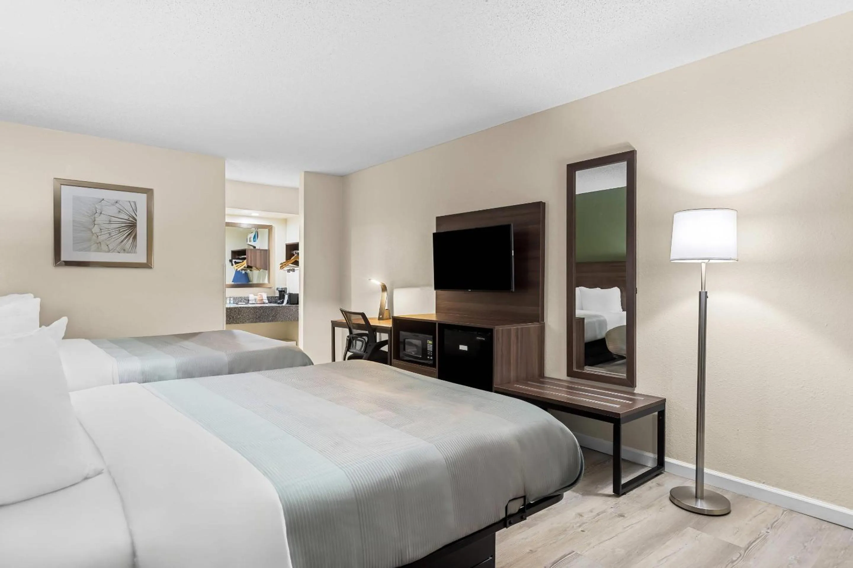 Bedroom, Bed in Quality Inn Port Wentworth Savannah North