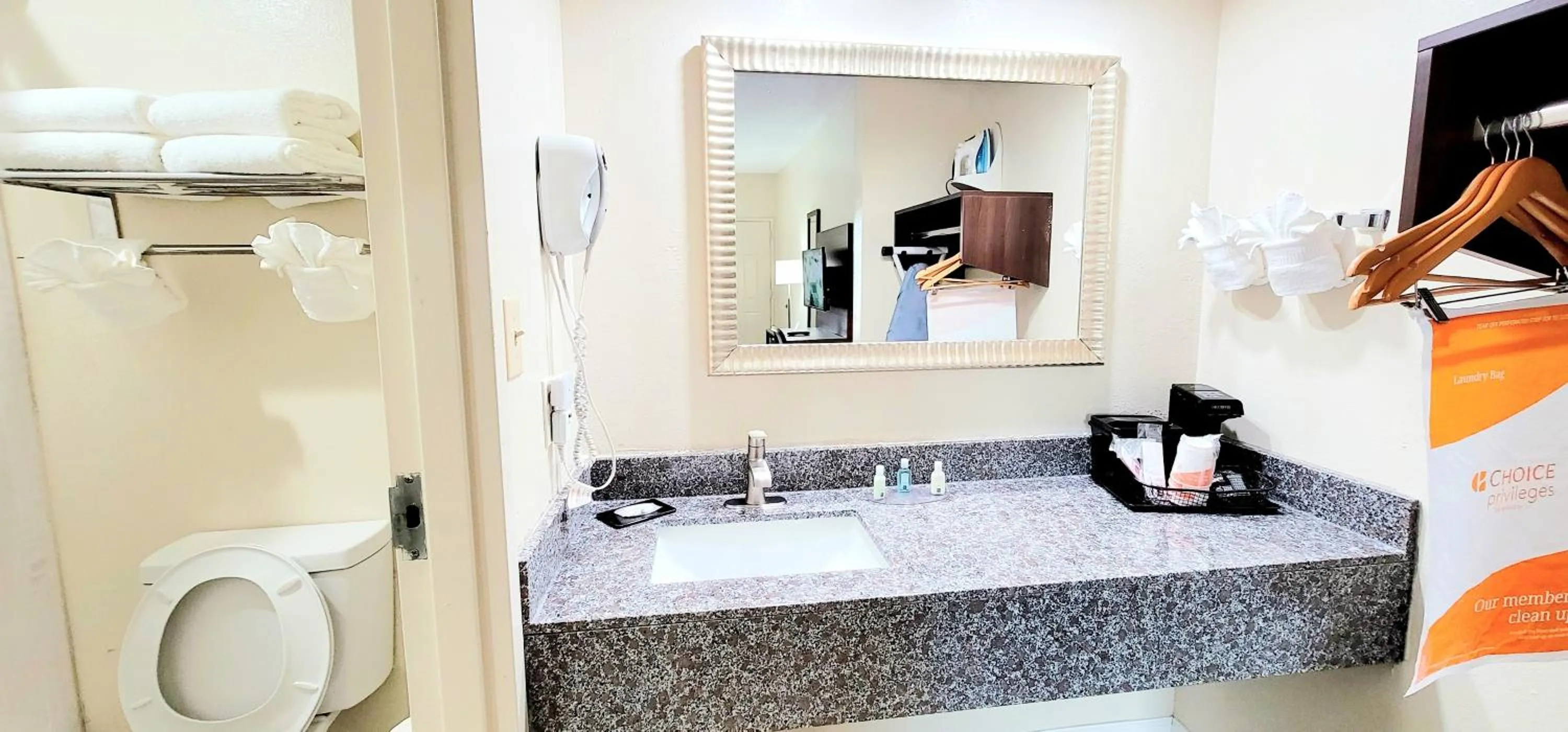 Bathroom in Quality Inn Port Wentworth Savannah North