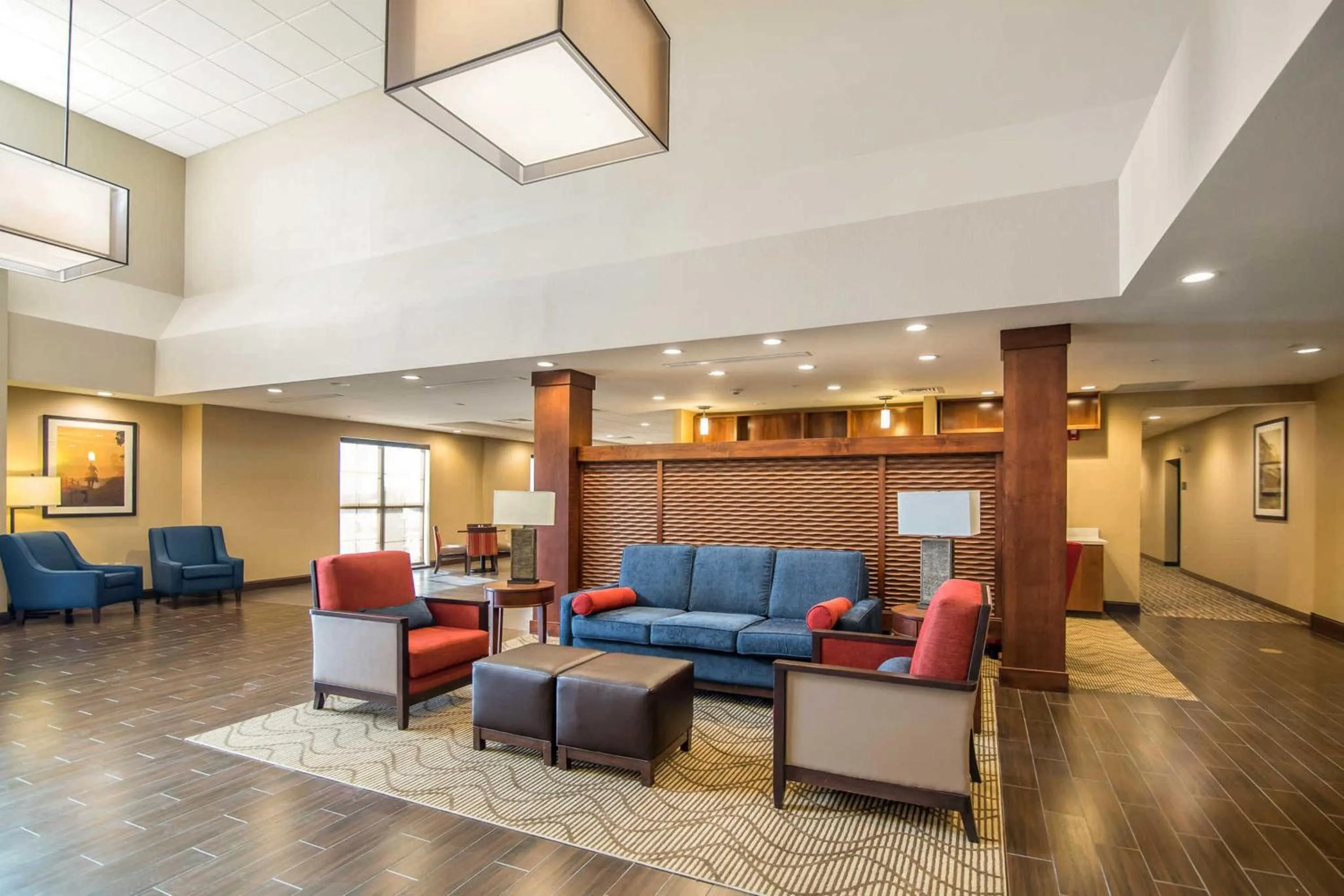 Lobby or reception in Comfort Suites Dodge City