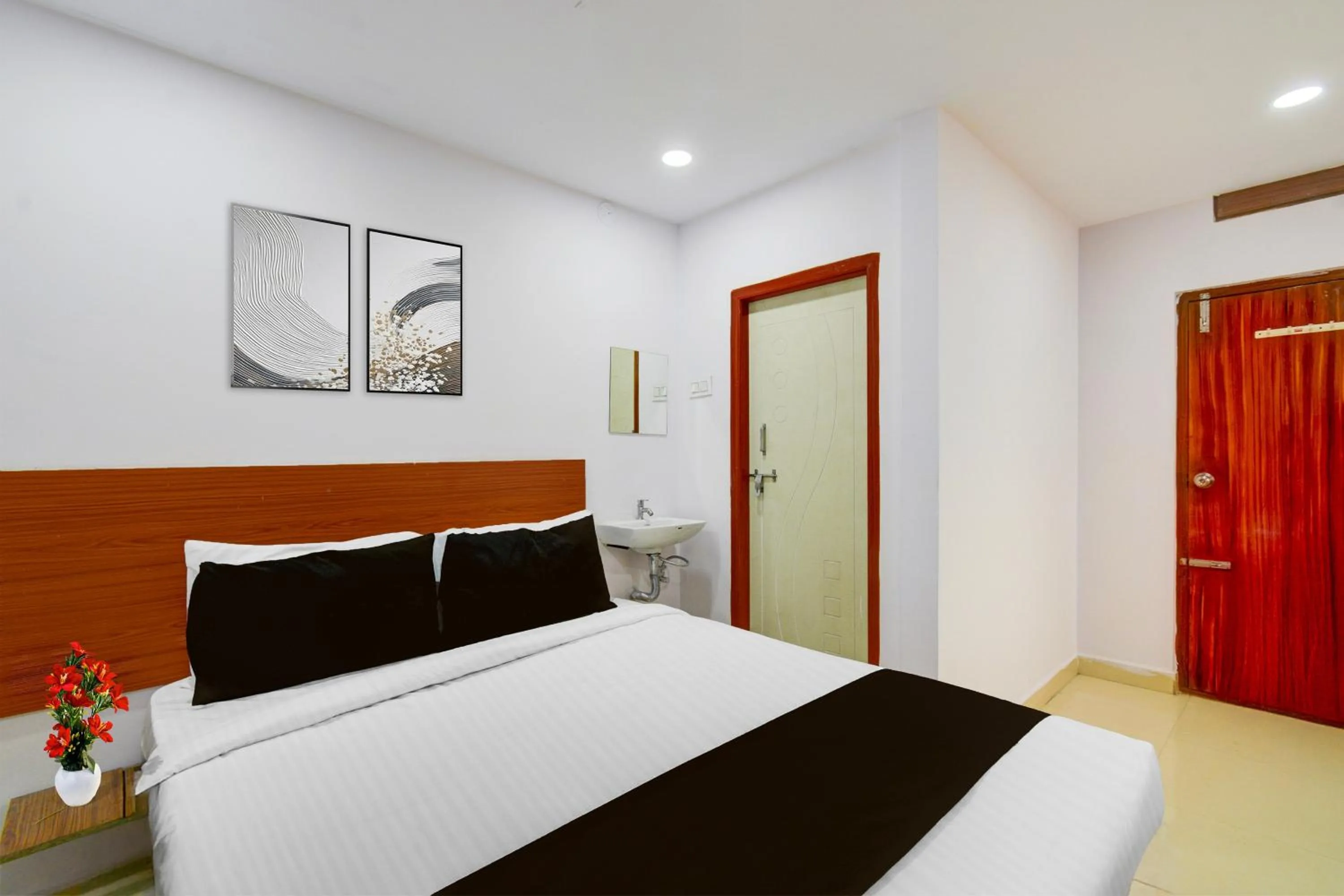 Bedroom, Bed in Collection O L.B Nagar Metro Station Formerly D N Groups