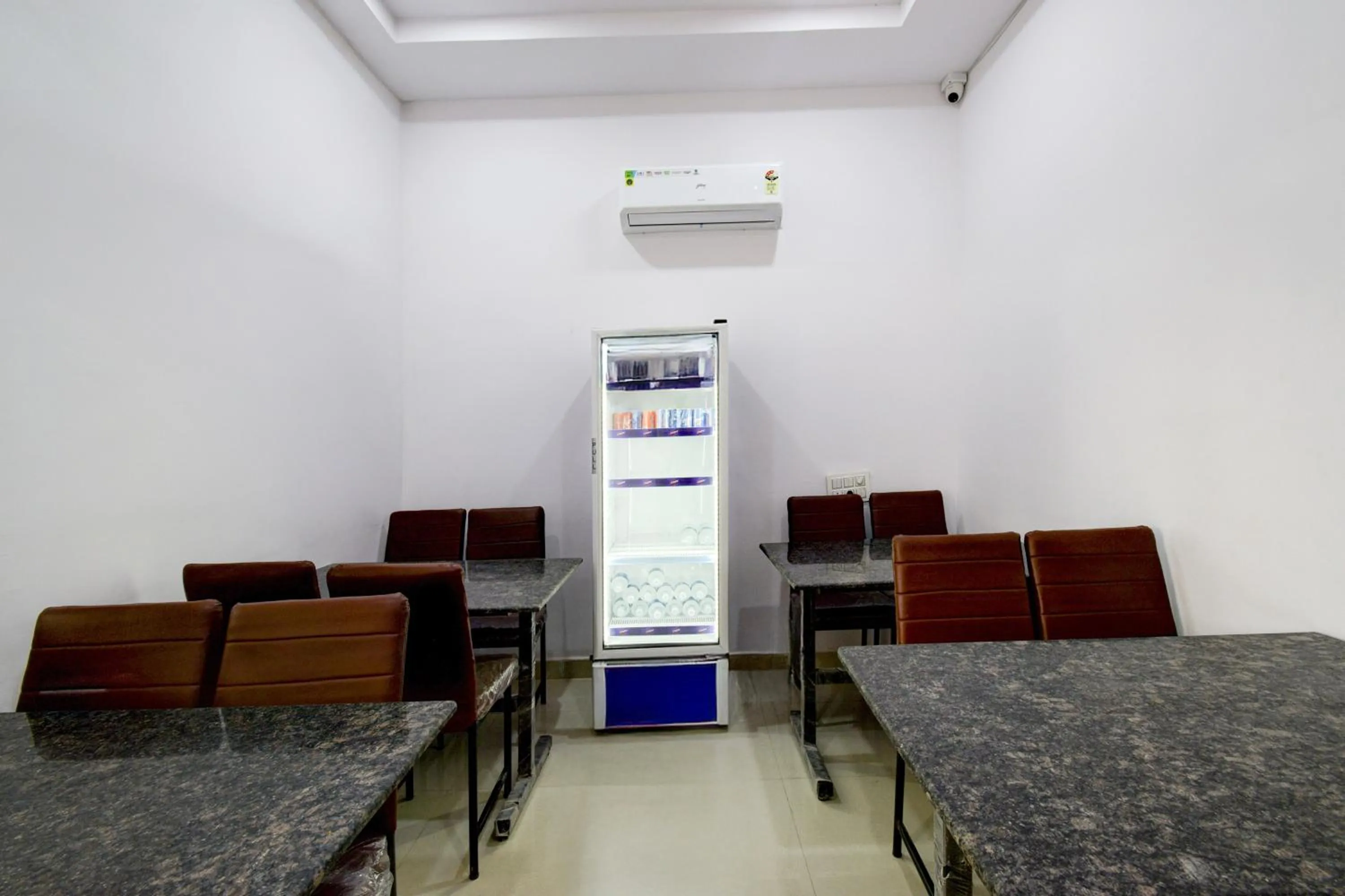 Restaurant/places to eat in Collection O L.B Nagar Metro Station Formerly D N Groups