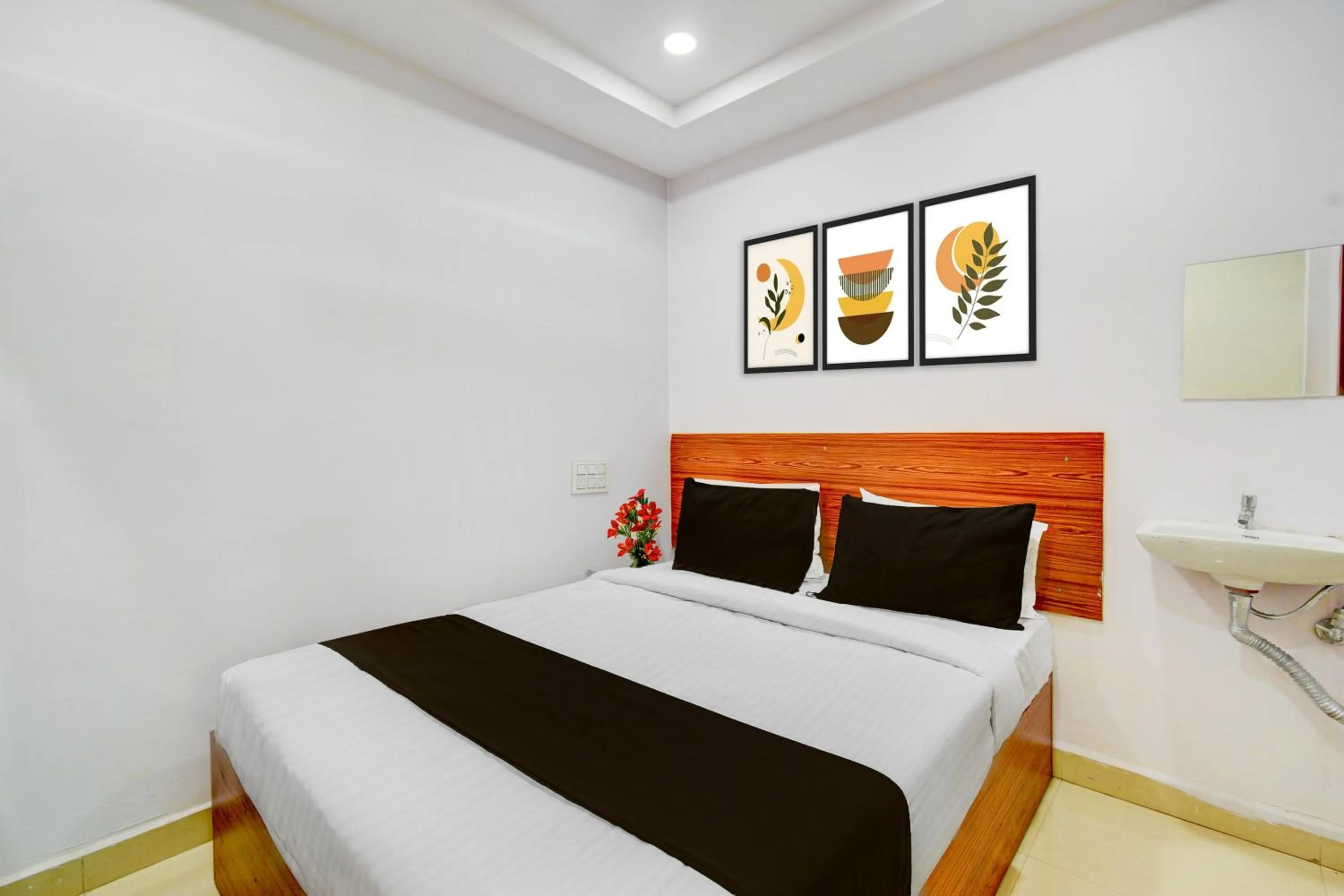 Bedroom, Bed in Collection O L.B Nagar Metro Station Formerly D N Groups