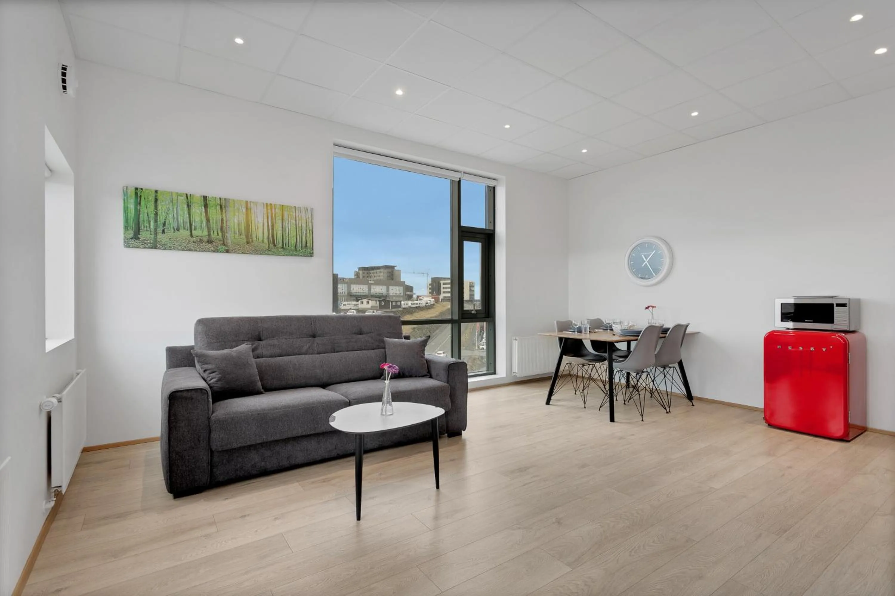 Living room in Blue Mountain Apartments by Heimaleiga