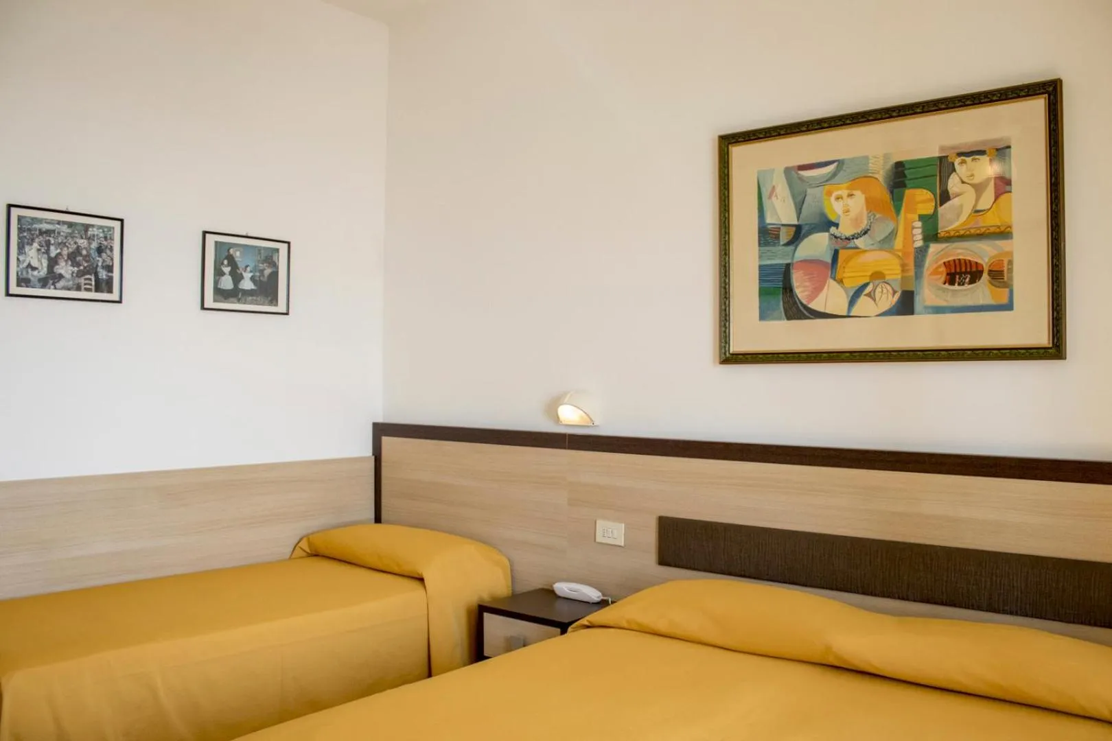 Bed in Hotel Apollonia